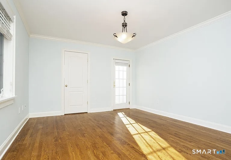 80 East Putnam Avenue photo 8