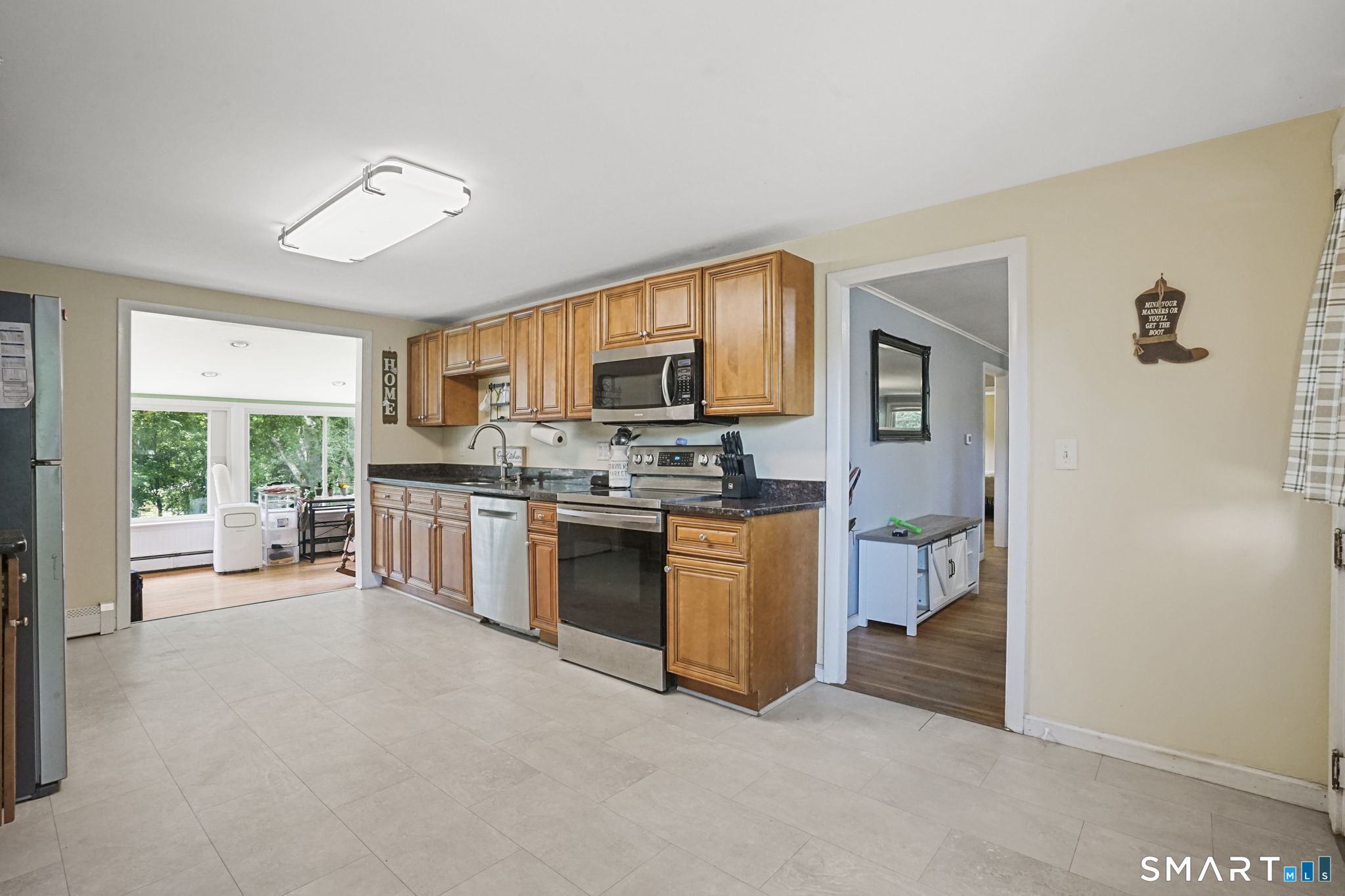 27 Bevin Boulevard photo 7