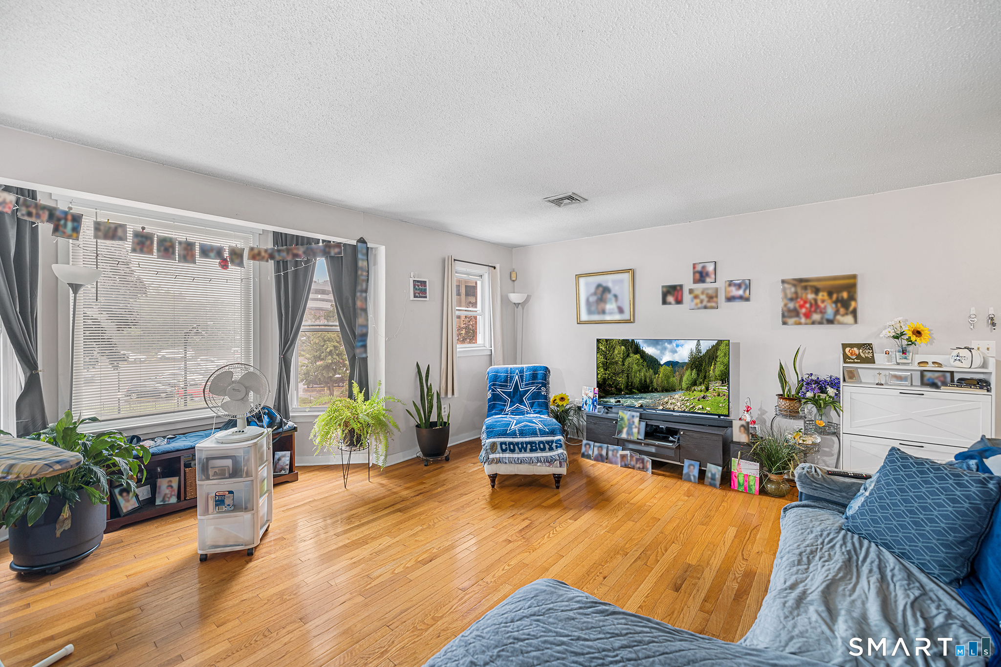Homes for sale in Hartford, CT | 10 Franklin Ave #H, Hartford, CT 06114 | MLS# 24193401