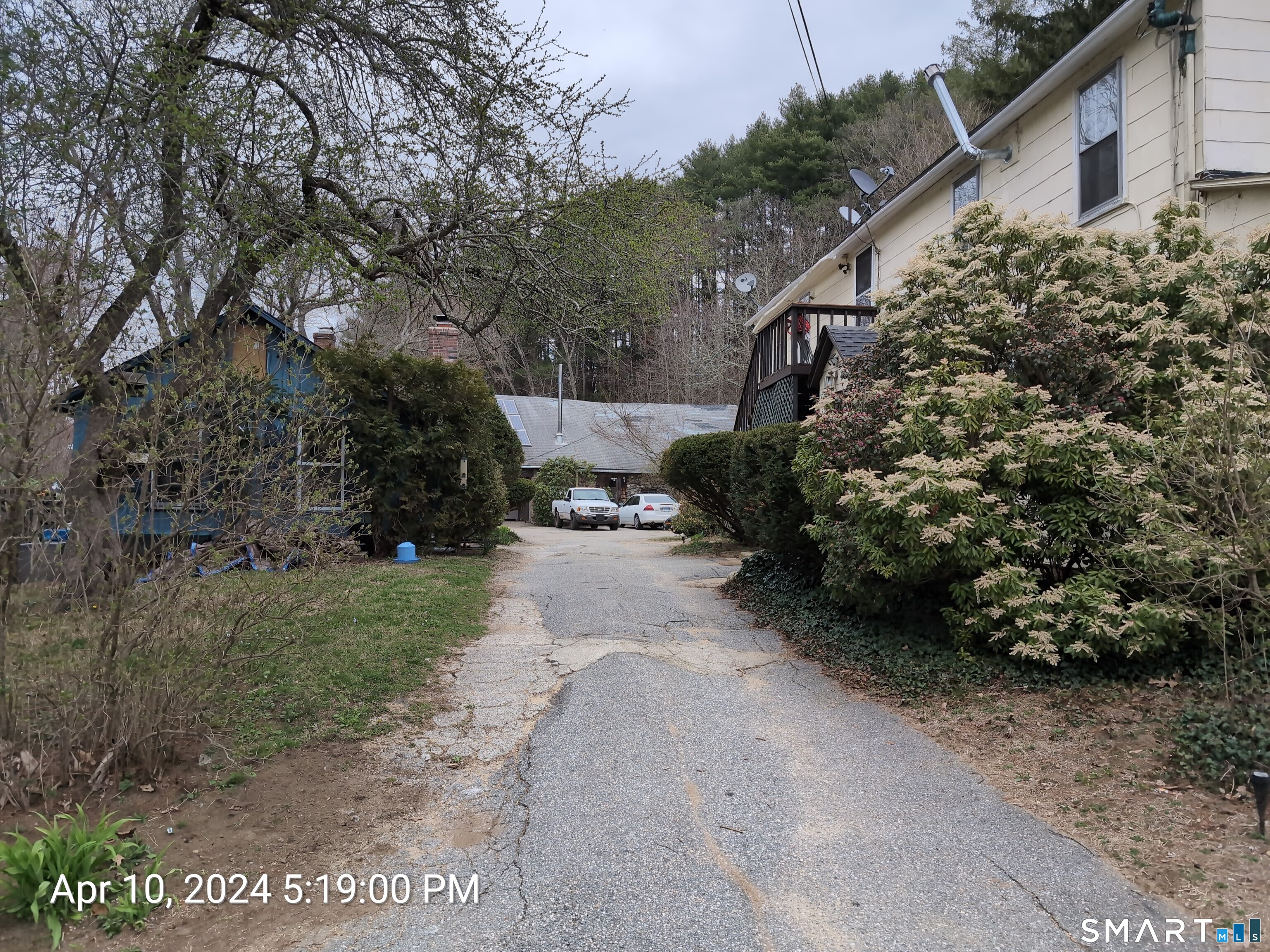 642 Old Hartford Road