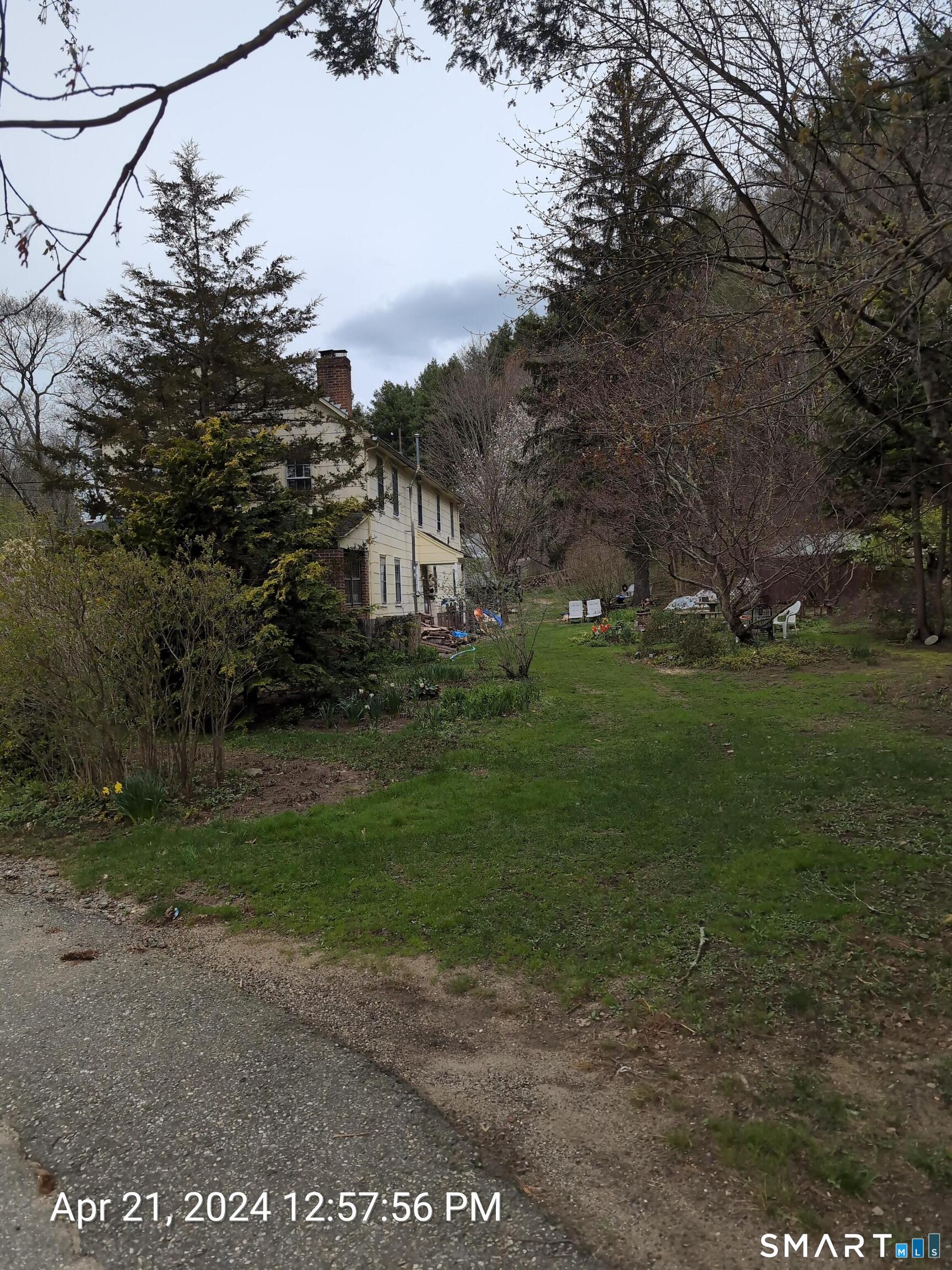 Photo 4 of House for sale at 642 Old Hartford Rd, Colchester, CT 06415 | MLS# 24193690 | Listing updated on 2026-09-08