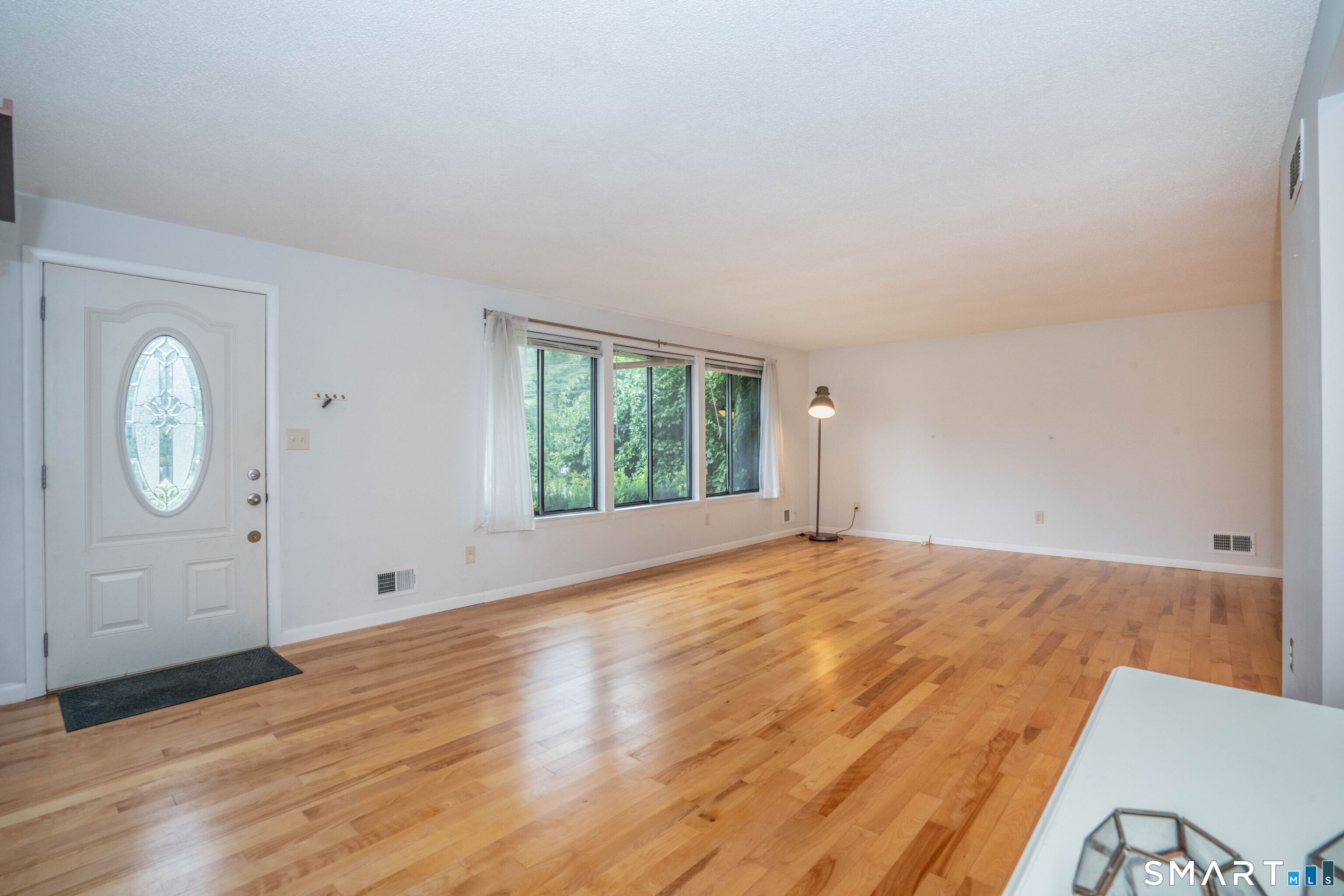 Homes for sale in West Hartford, CT | 158 Mountain Rd, West Hartford, CT 06107 | MLS# 24193280