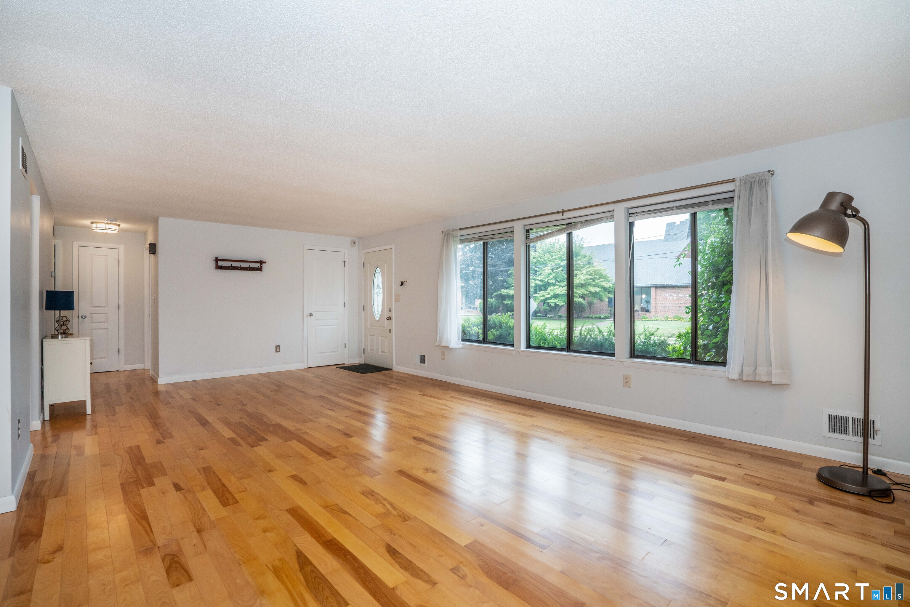 Homes for sale in West Hartford, CT | 158 Mountain Rd, West Hartford, CT 06107 | MLS# 24193280
