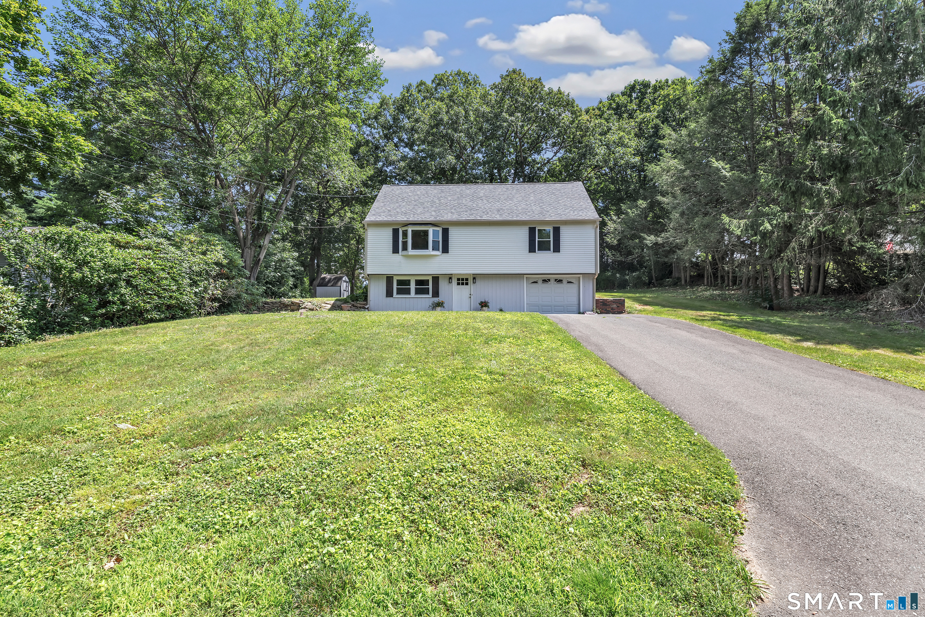 Homes for sale in Shelton, CT | 72 Stendahl Dr, Shelton, CT 06484 | MLS# 24193017