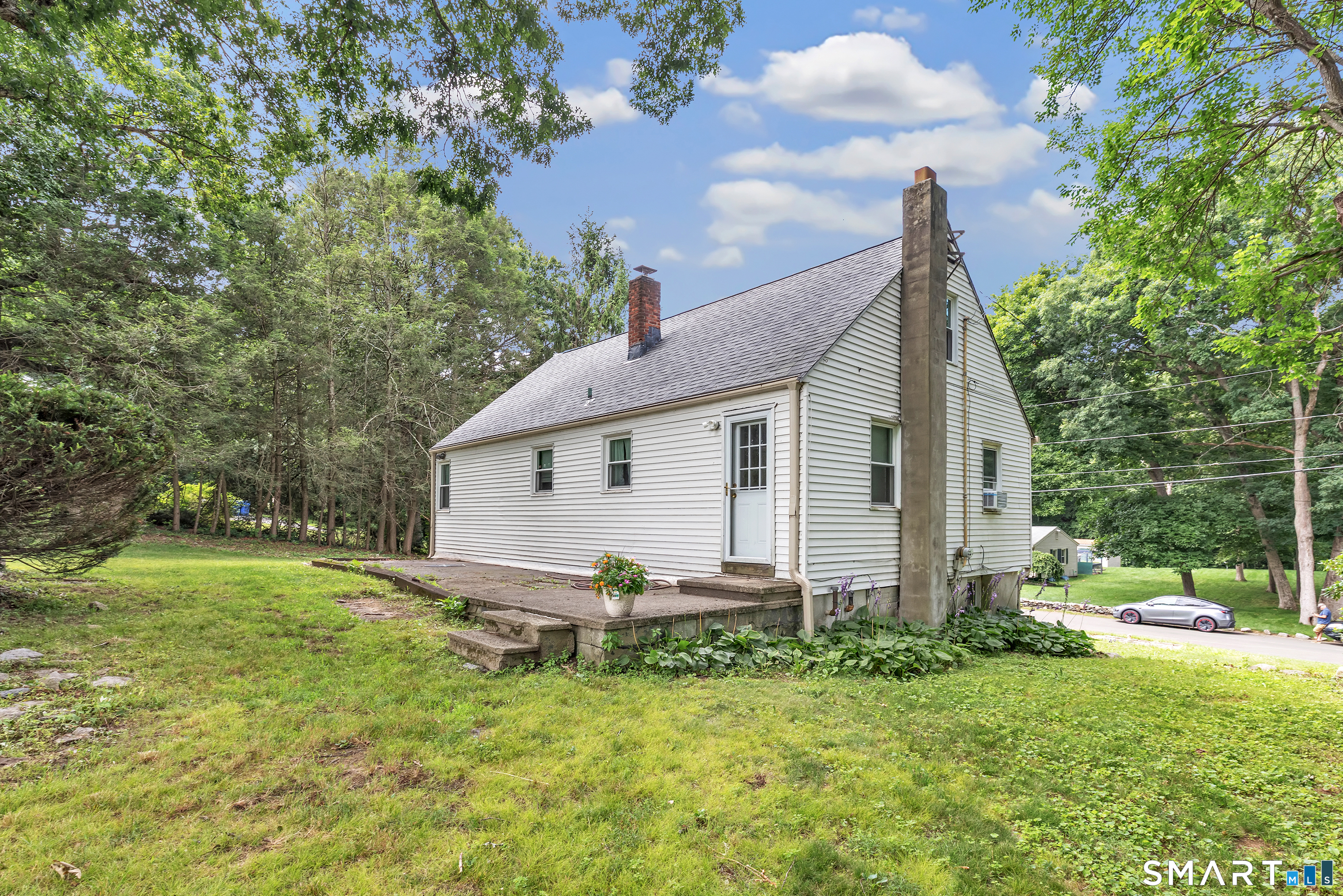 Homes for sale in Shelton, CT | 72 Stendahl Dr, Shelton, CT 06484 | MLS# 24193017