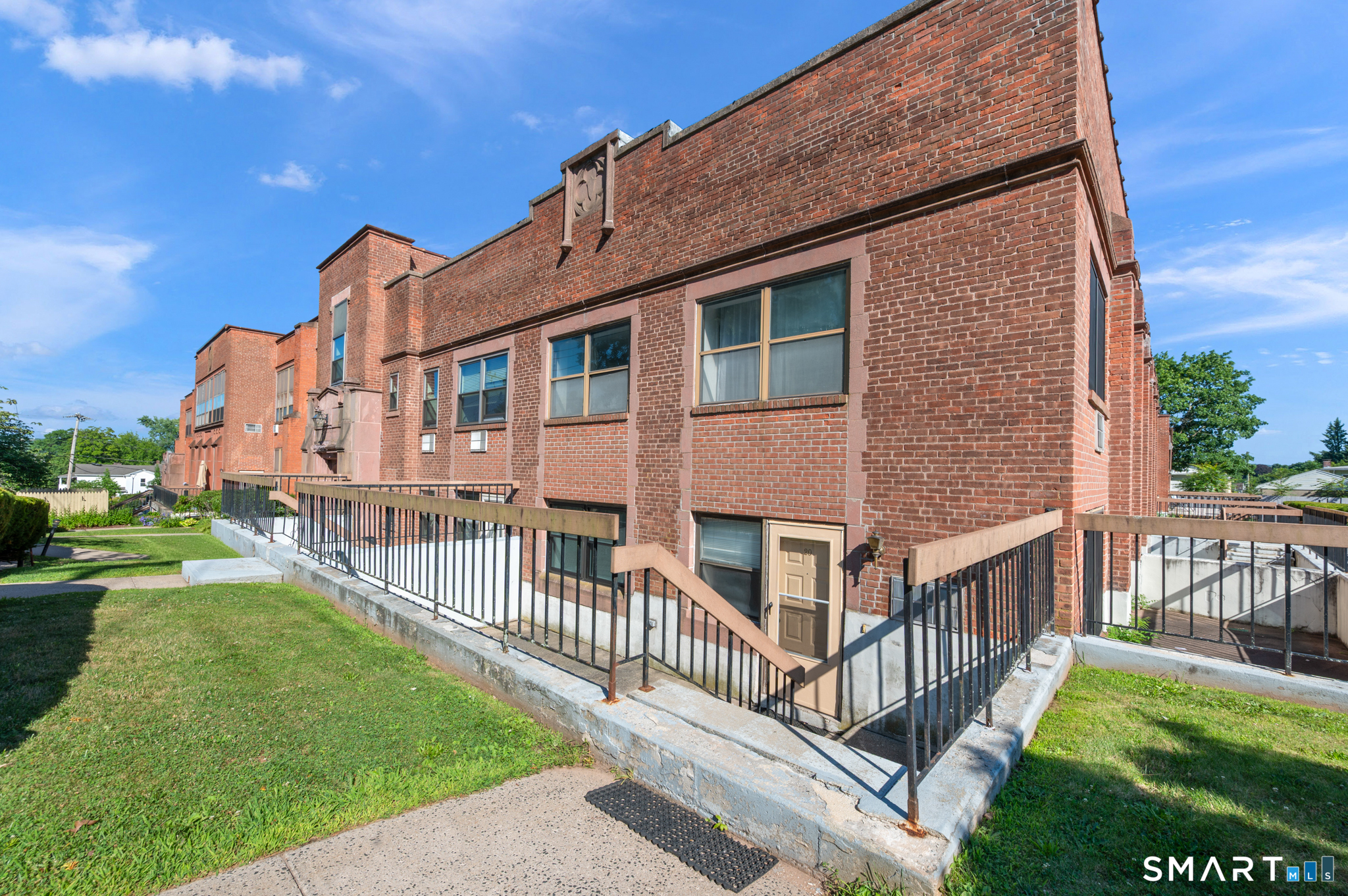 201 College Street, #20, Middletown, CT 06457