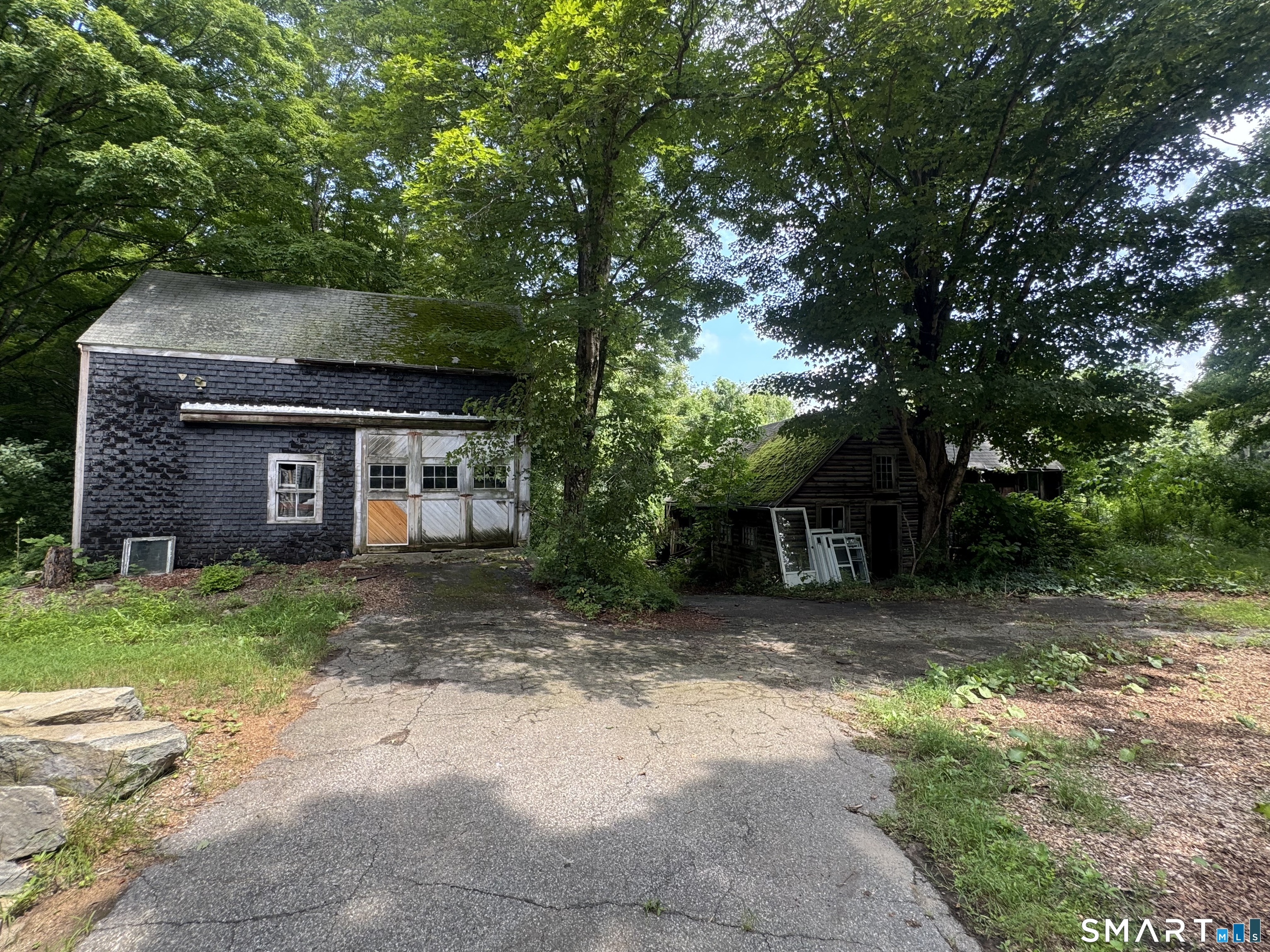760 Upper Maple Street photo 35