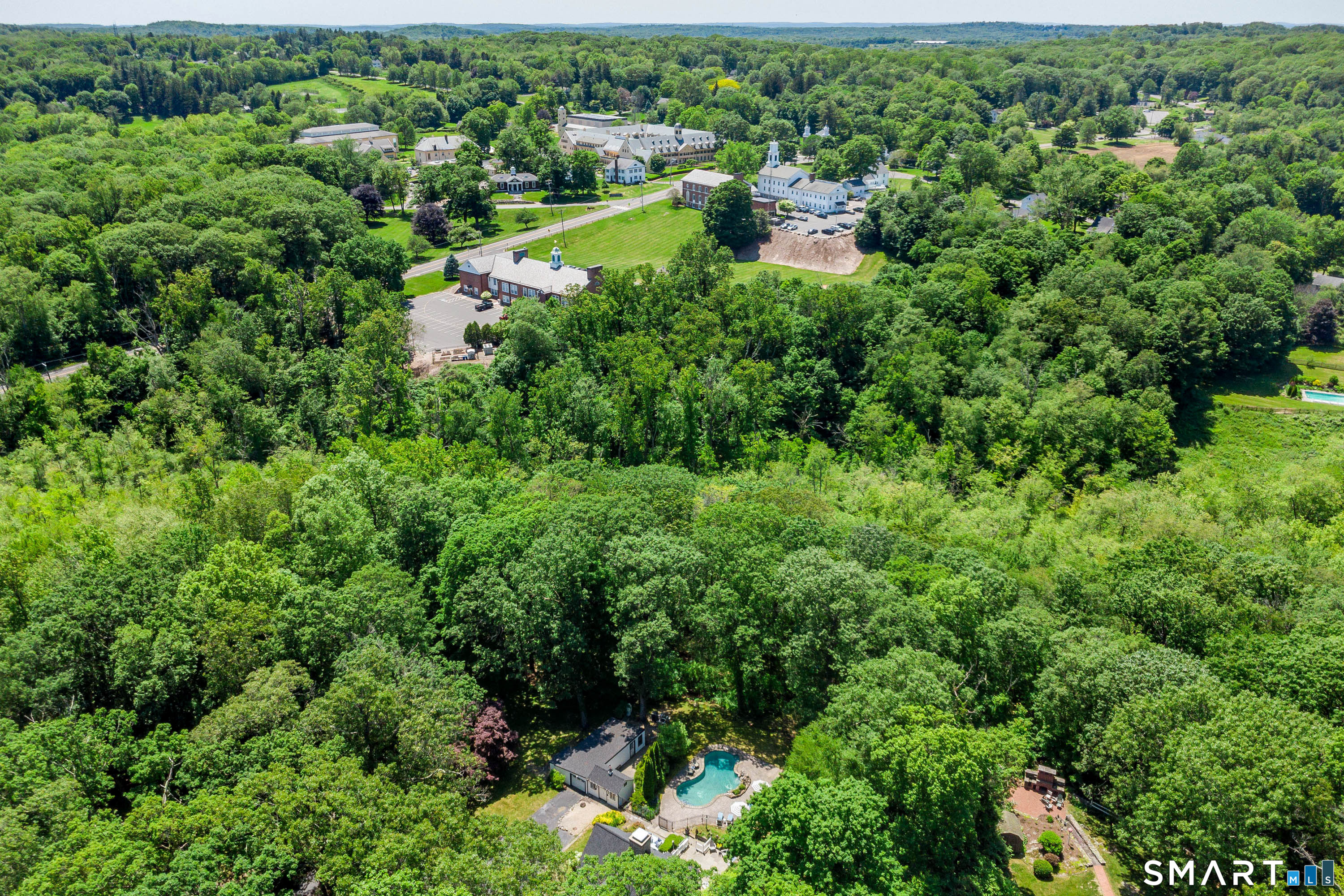 38th image of 77 Crest Rd, Middlebury, CT 06762 | MLS# 24193938