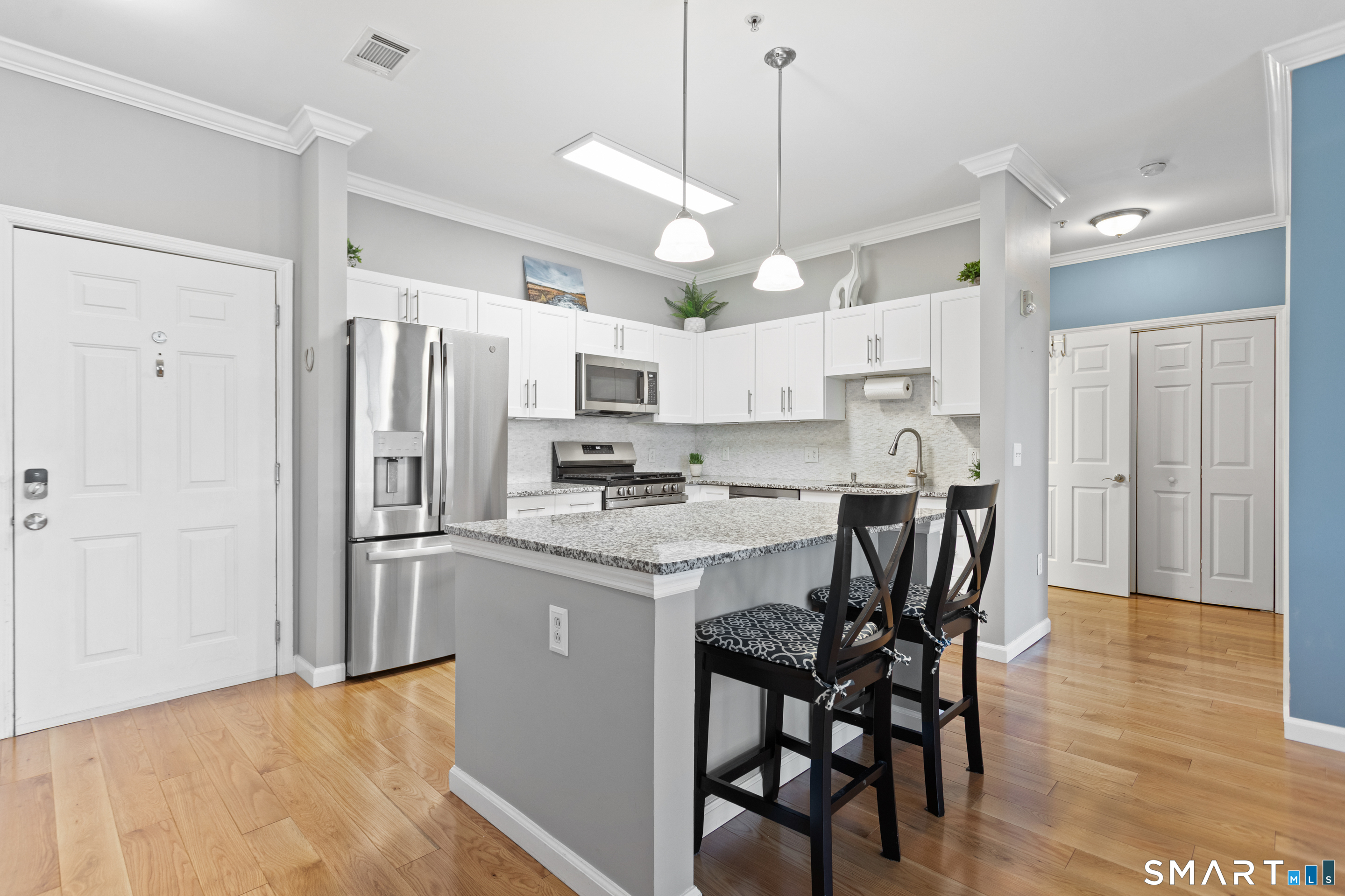 Homes for sale in Stamford, CT | 35 W Broad St #305, Stamford, CT 06902 | MLS# 24193570