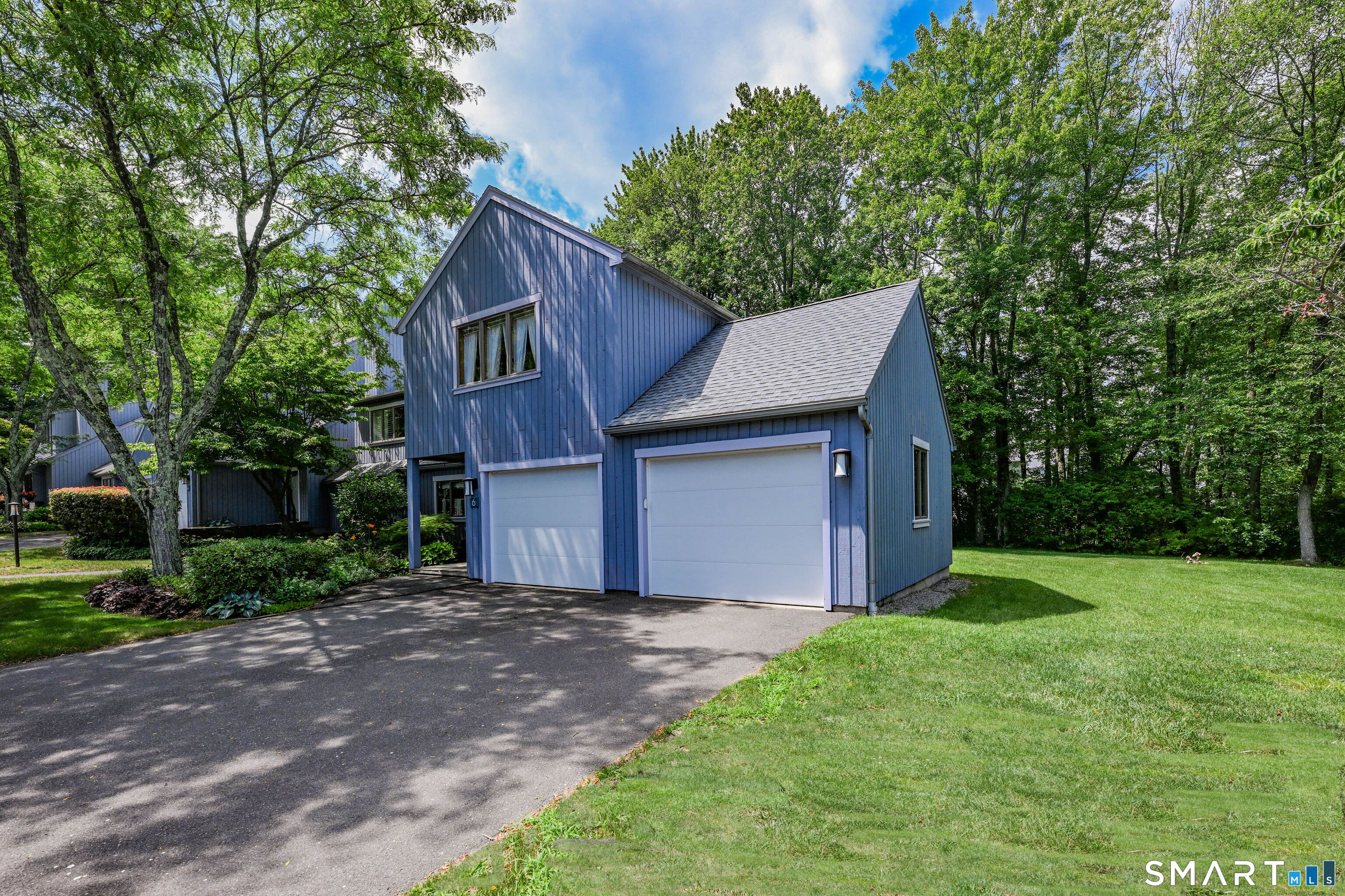 Homes for sale in Bristol, CT | 1469 Farmington Ave #6, Bristol, CT 06010 | MLS# 24192922