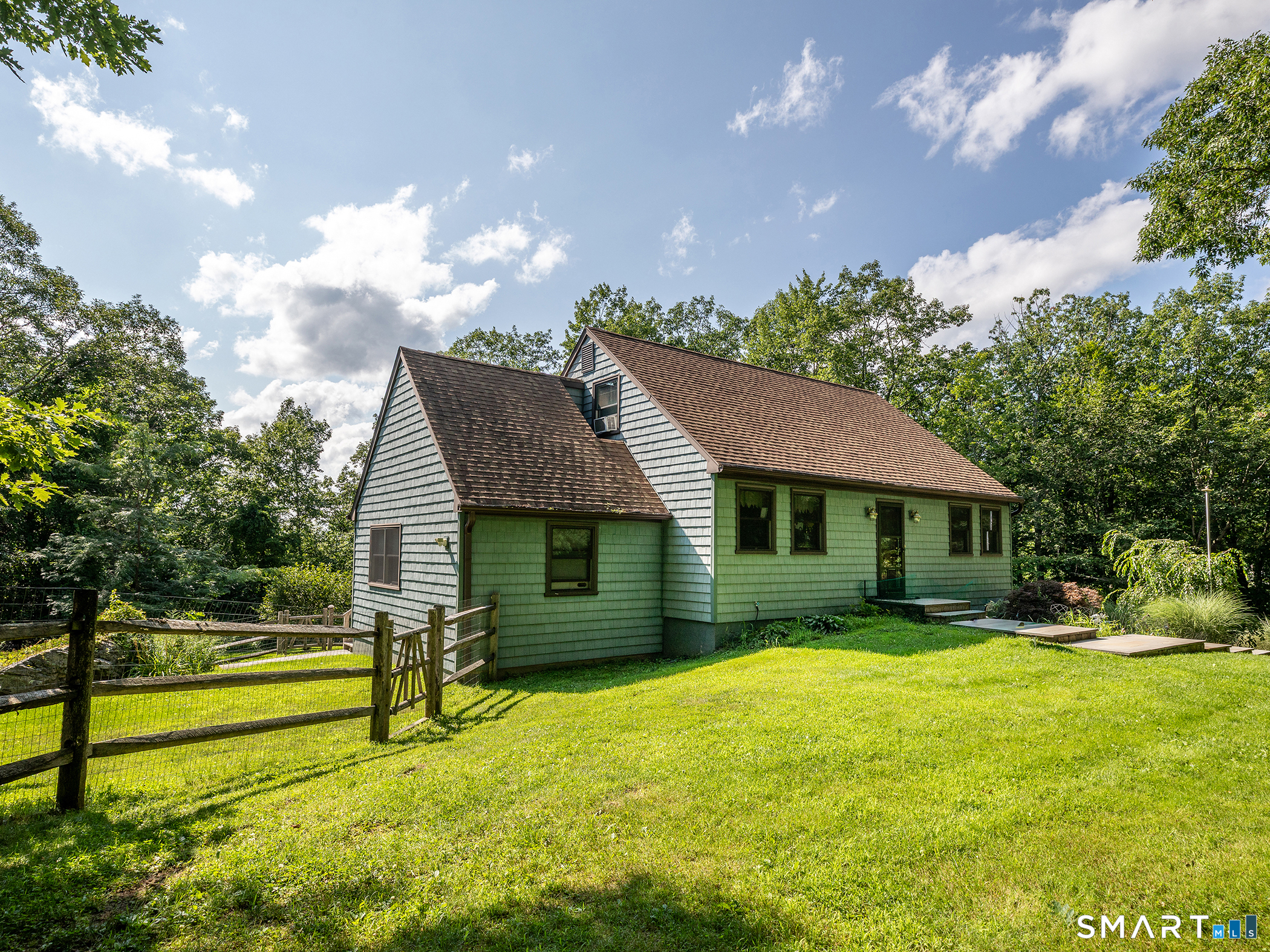 Homes for sale in Oxford, CT | 95 Pisgah Rd, Oxford, CT 06478 | MLS# 24193945