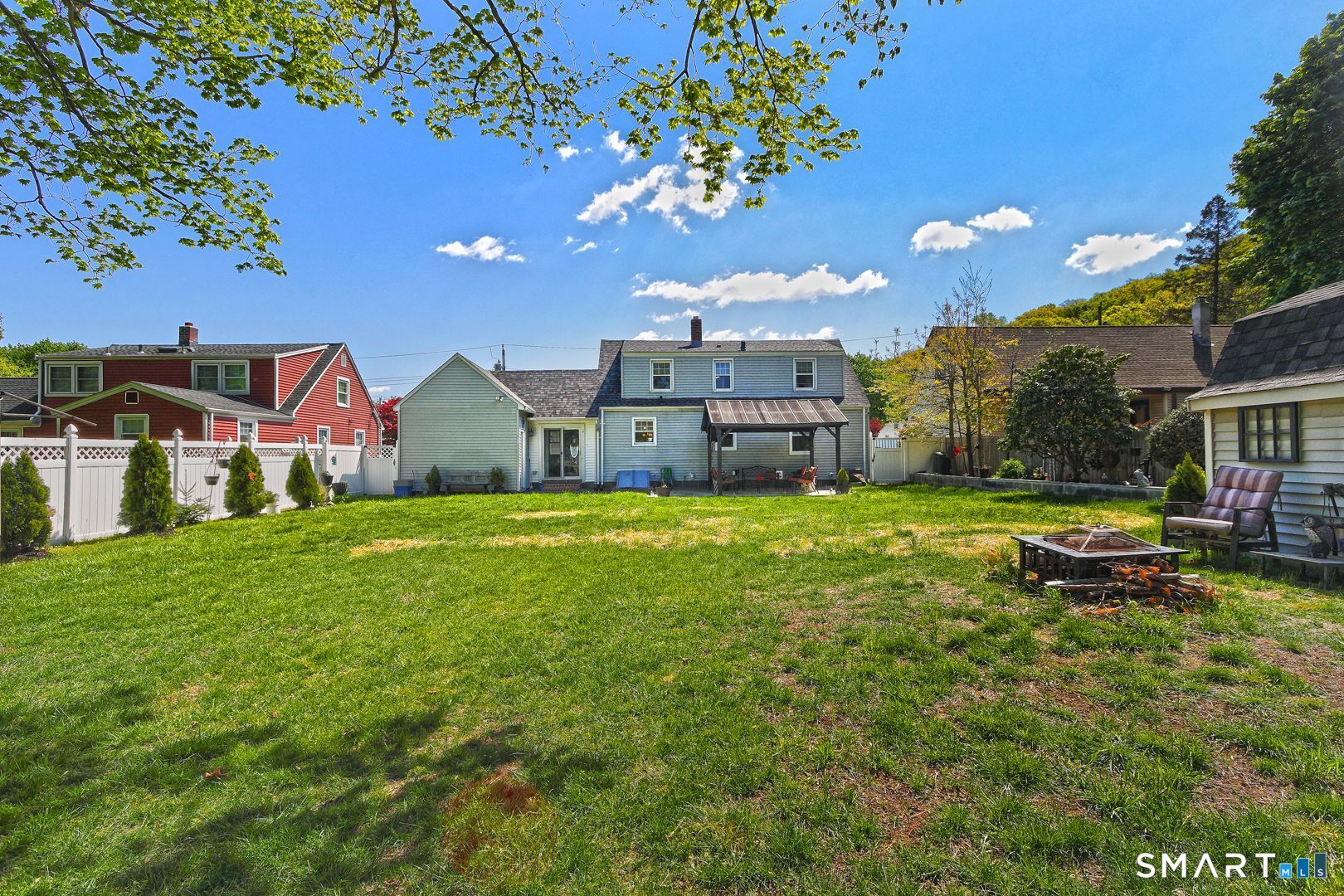Homes for sale in East Haven, CT | 10 Glenmoor Dr, East Haven, CT 06512 | MLS# 24173500