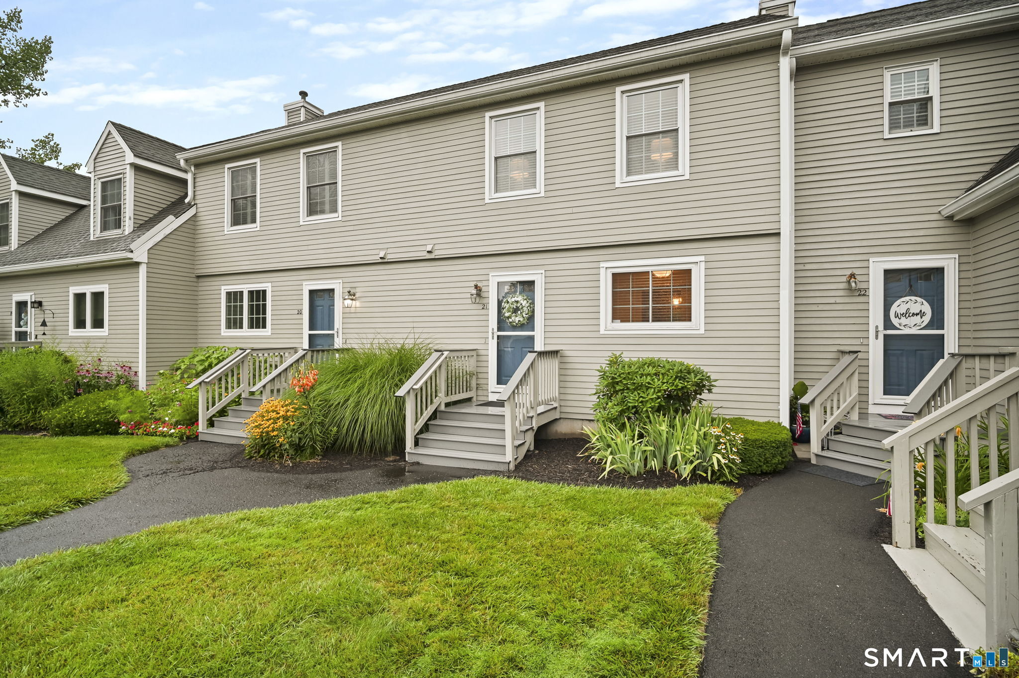 Homes for sale in Branford, CT | 21 S Village Ct #21, Branford, CT 06405 | MLS# 24193999
