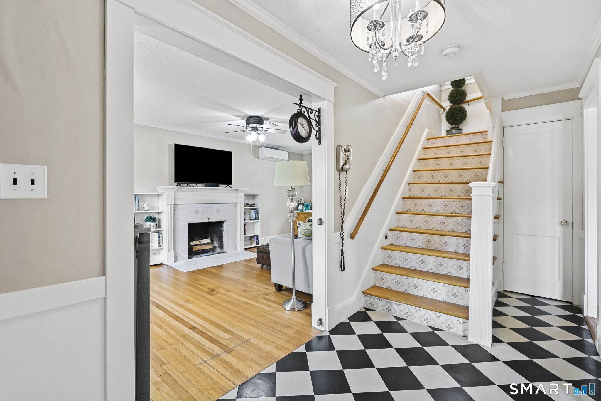 174 Hopkins Place photo 6