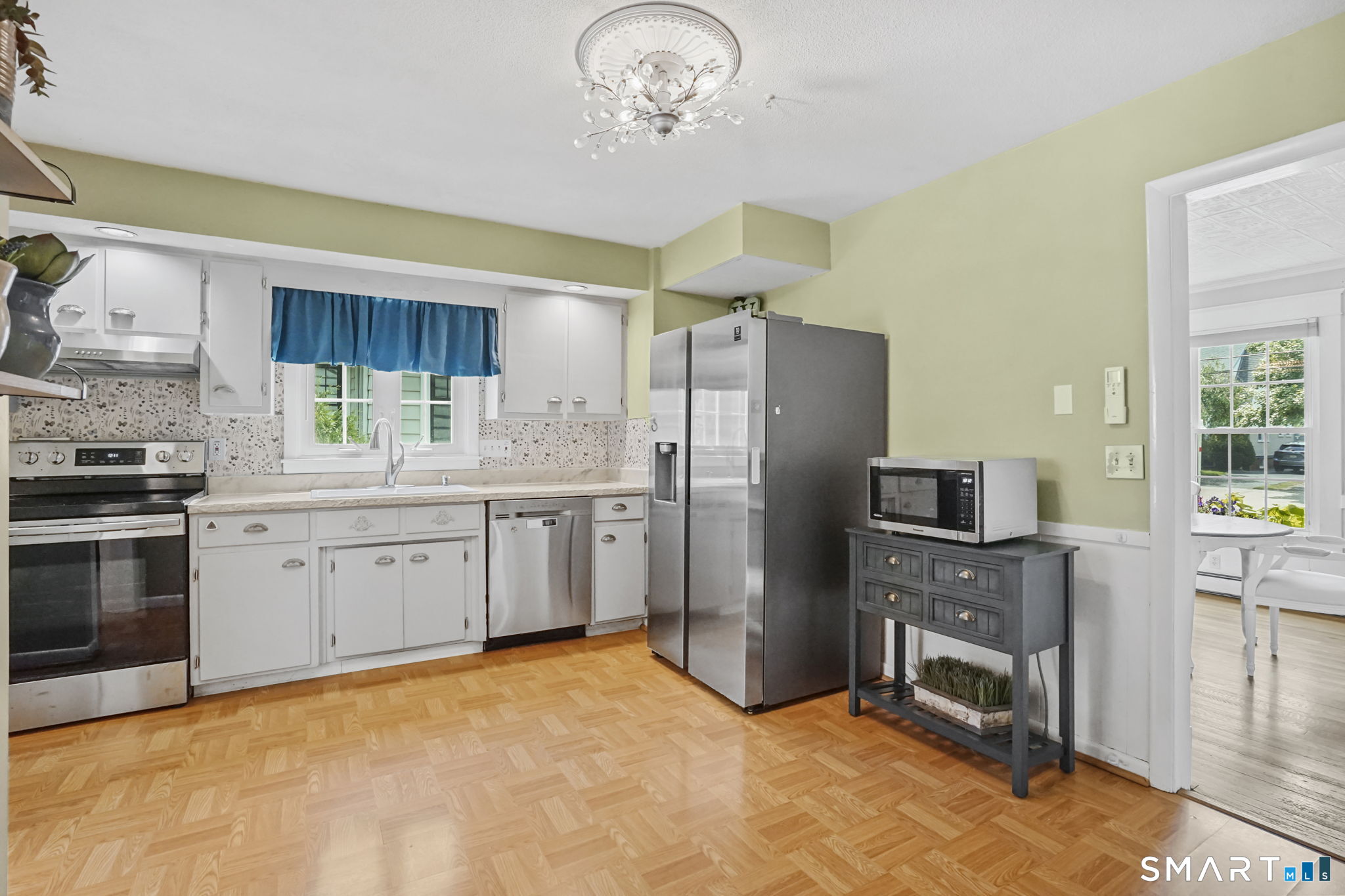 174 Hopkins Place photo 16