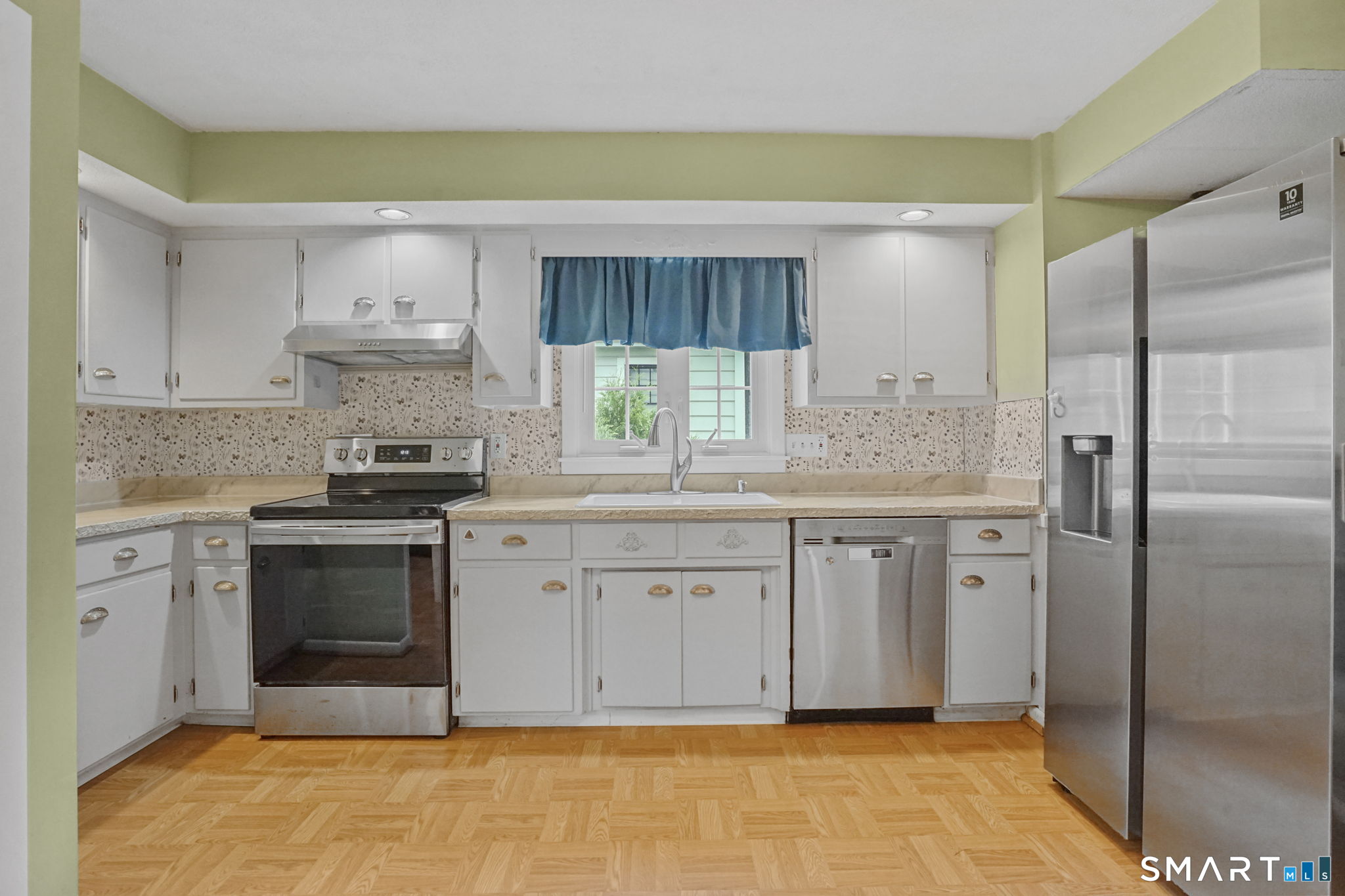 174 Hopkins Place photo 20