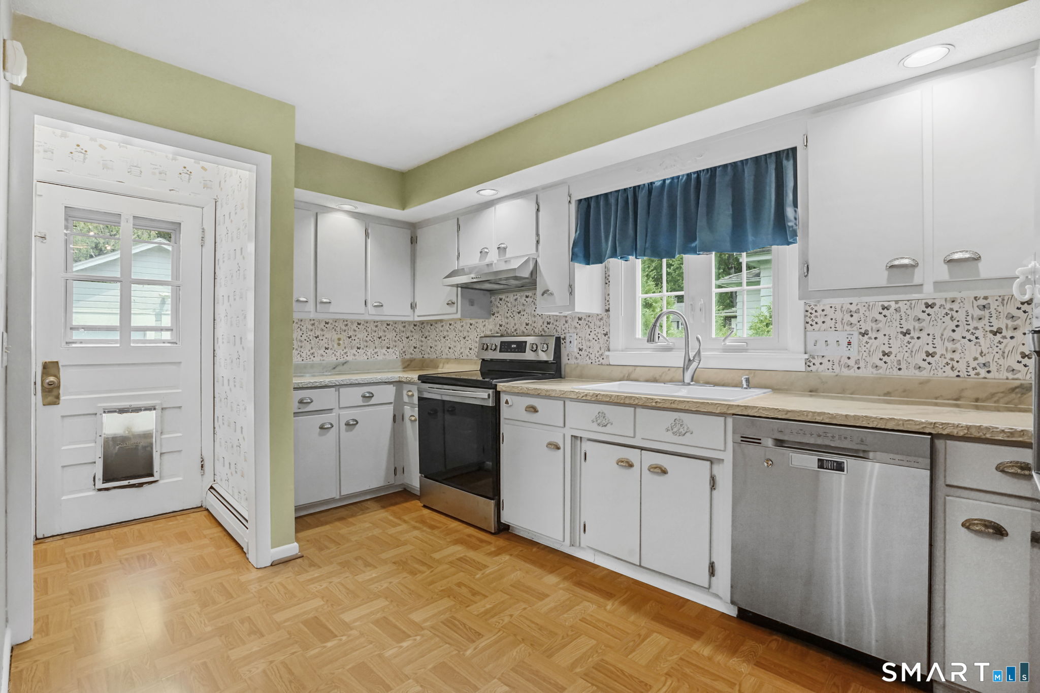 174 Hopkins Place photo 21