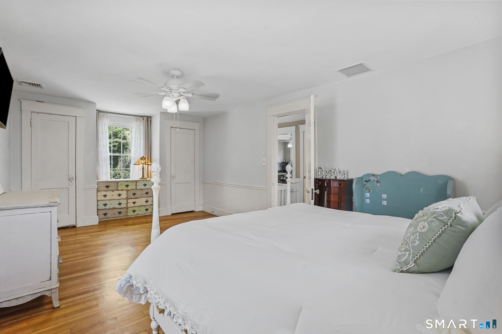 174 Hopkins Place photo 34