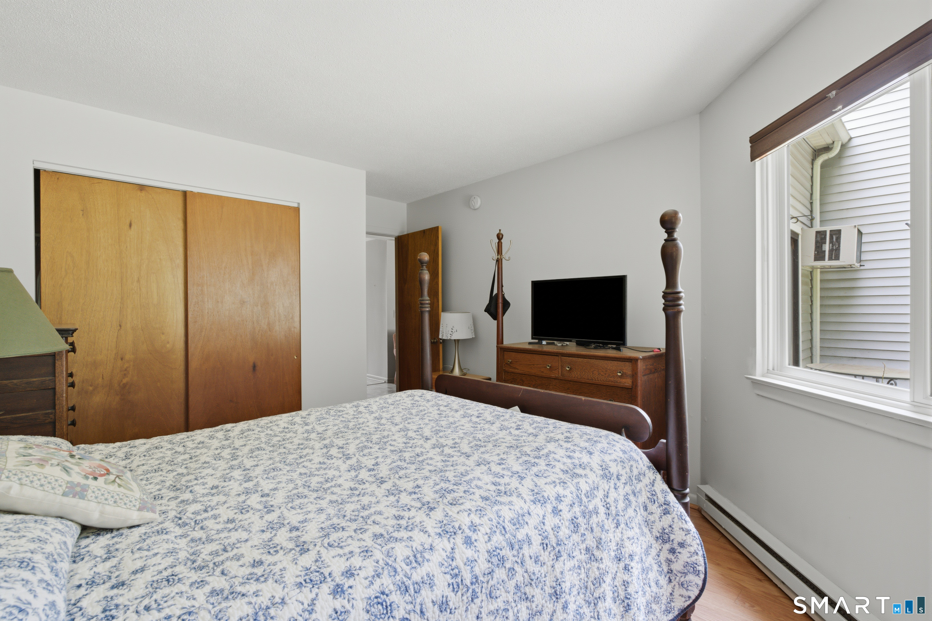 4th image of 6 Knoll Ln #6, Simsbury, CT 06089 | MLS# 24192102