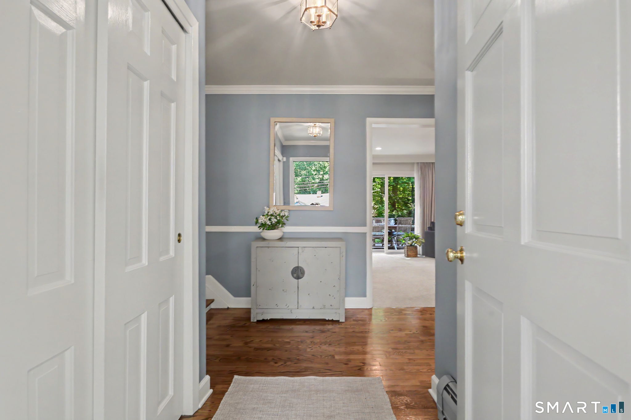 19 Vineyard Lane, Westport, Connecticut photo 3