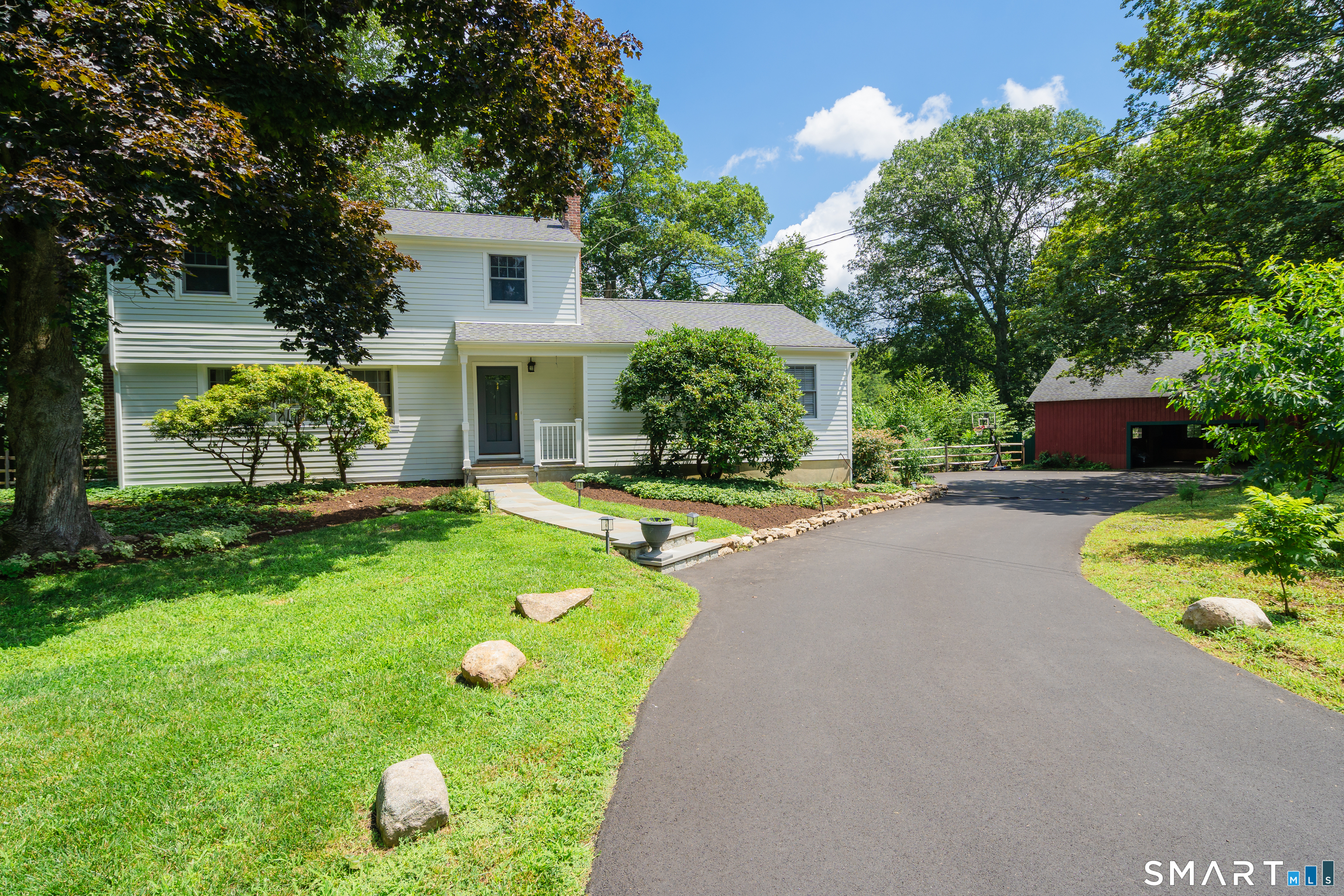 1005 Smith Ridge Road, New Canaan