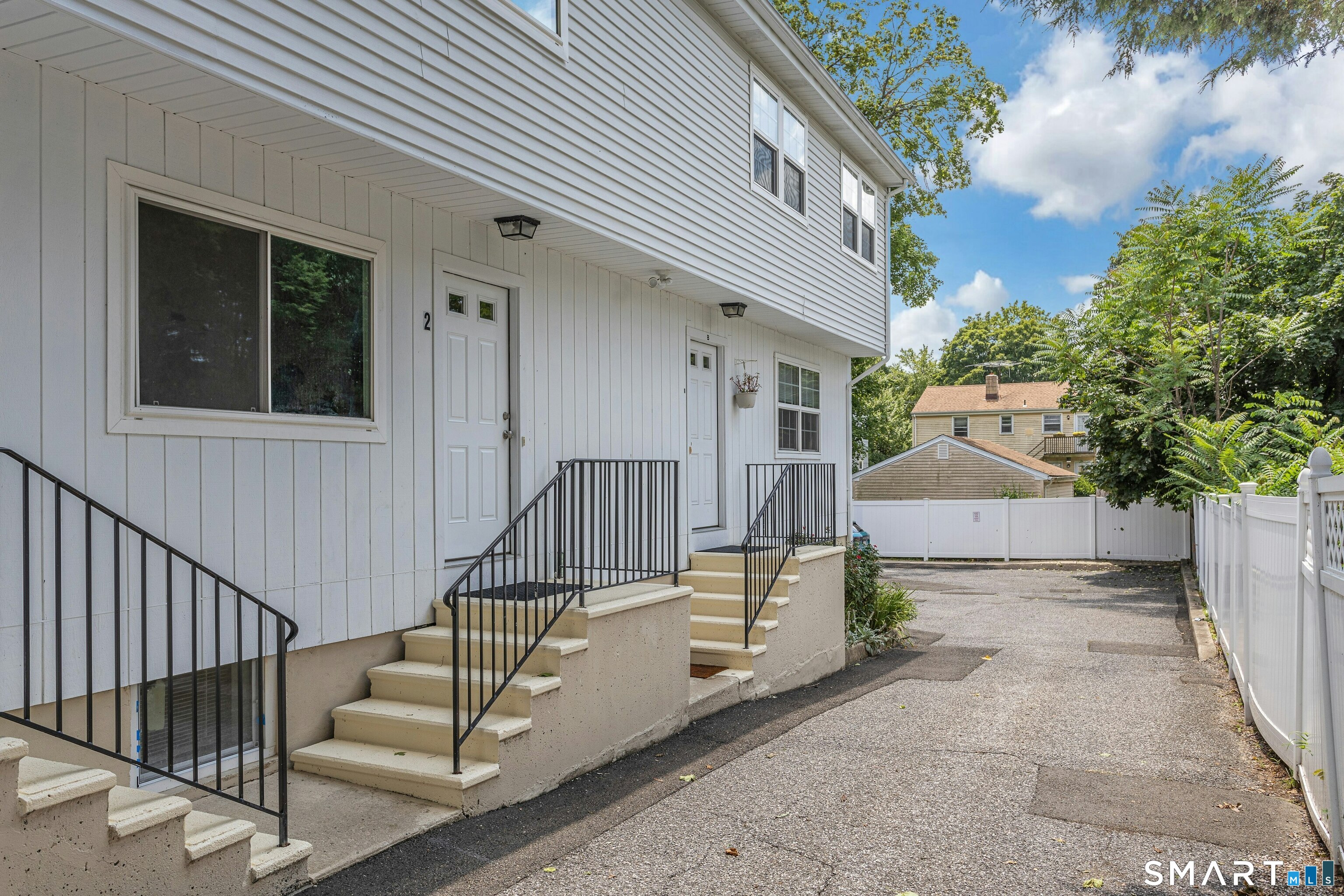 27 Bouton Street East, Stamford, Connecticut photo 1