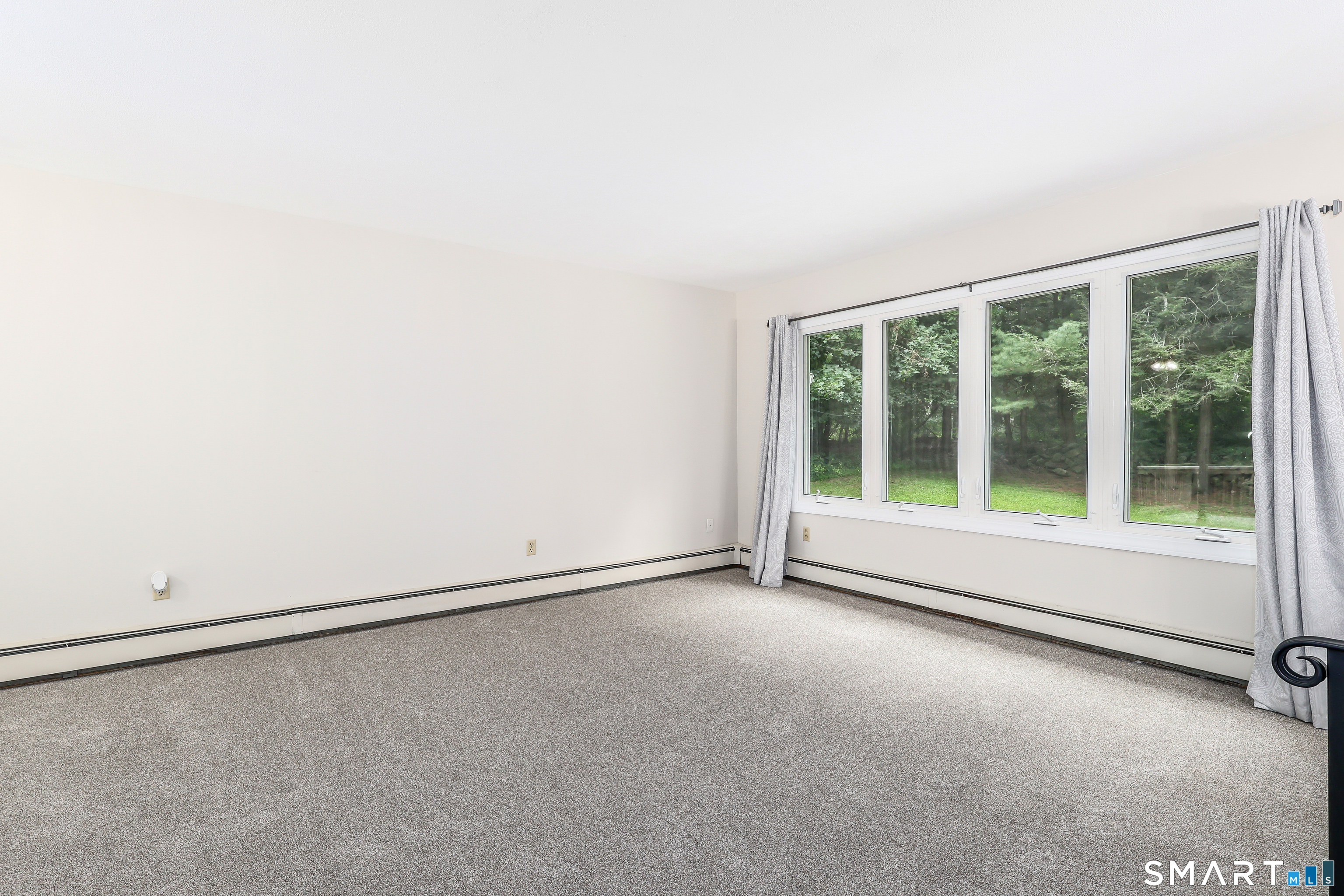 Homes for sale in New Fairfield, CT | 4 Beaver Bog Rd, New Fairfield, CT 06812 | MLS# 24194047