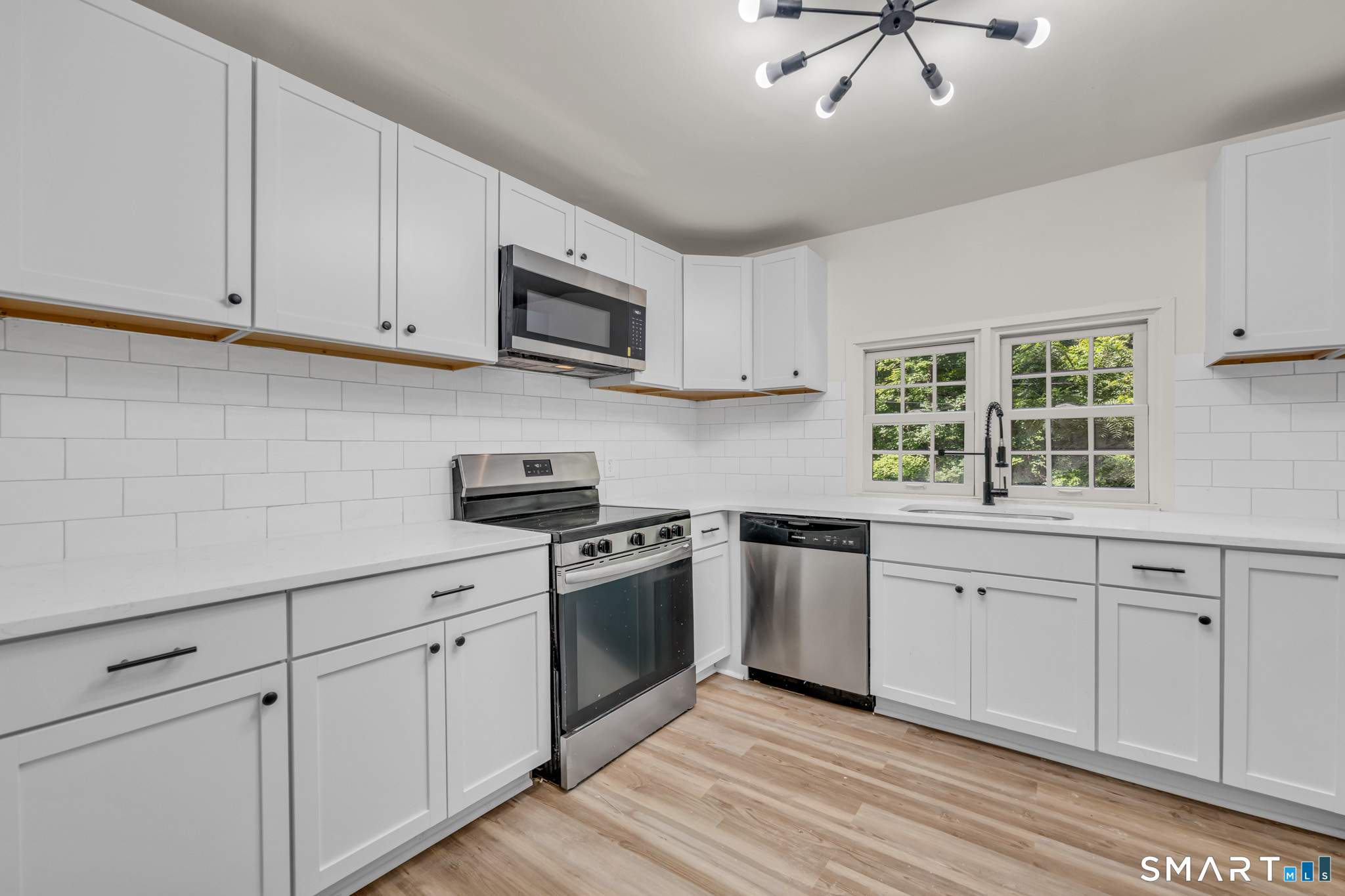Homes for sale in Brookfield, CT | 49 Old Middle Rd, Brookfield, CT 06804 | MLS# 24194065