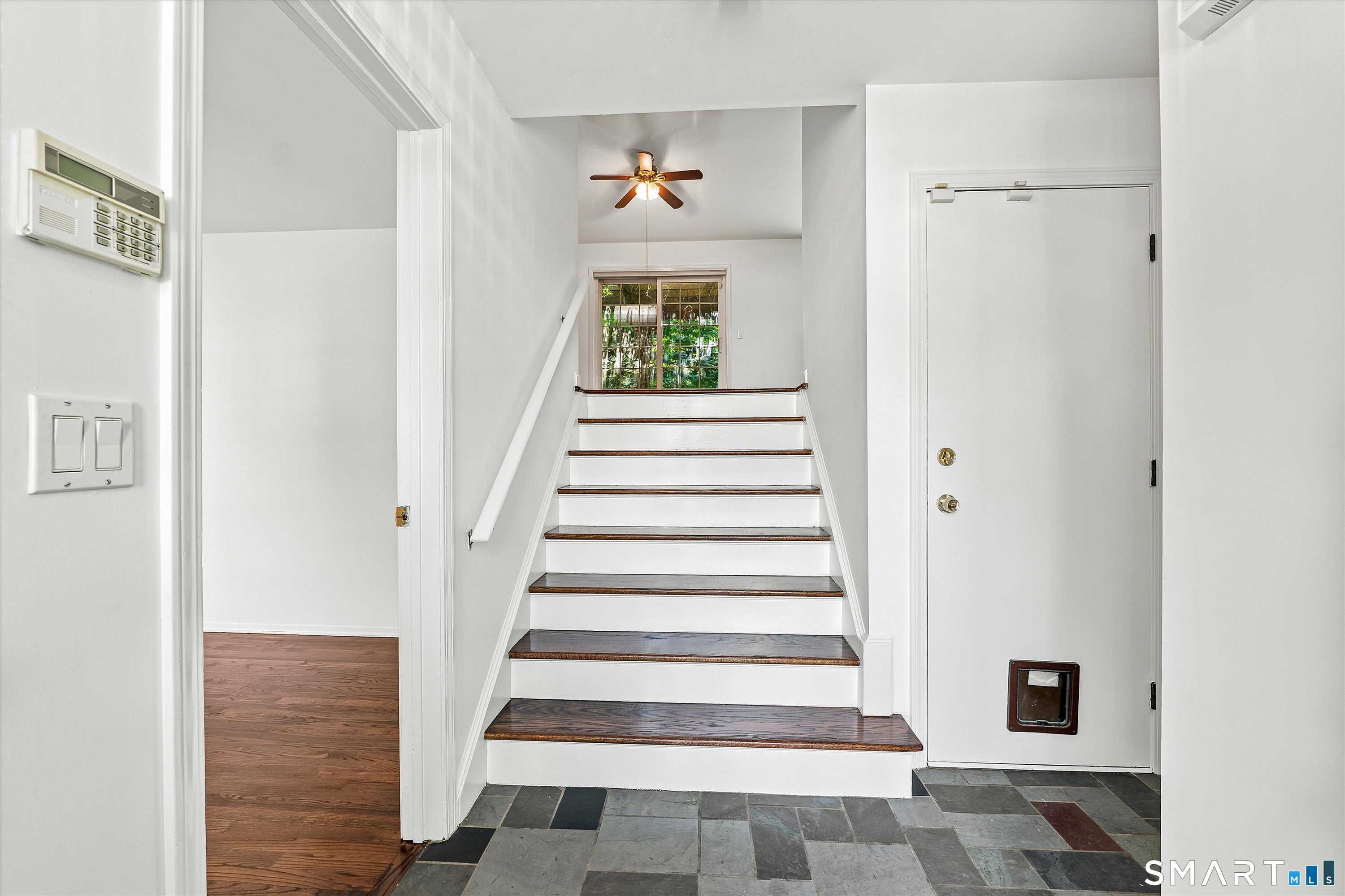 245 Hillandale Avenue, Stamford, Connecticut photo 3