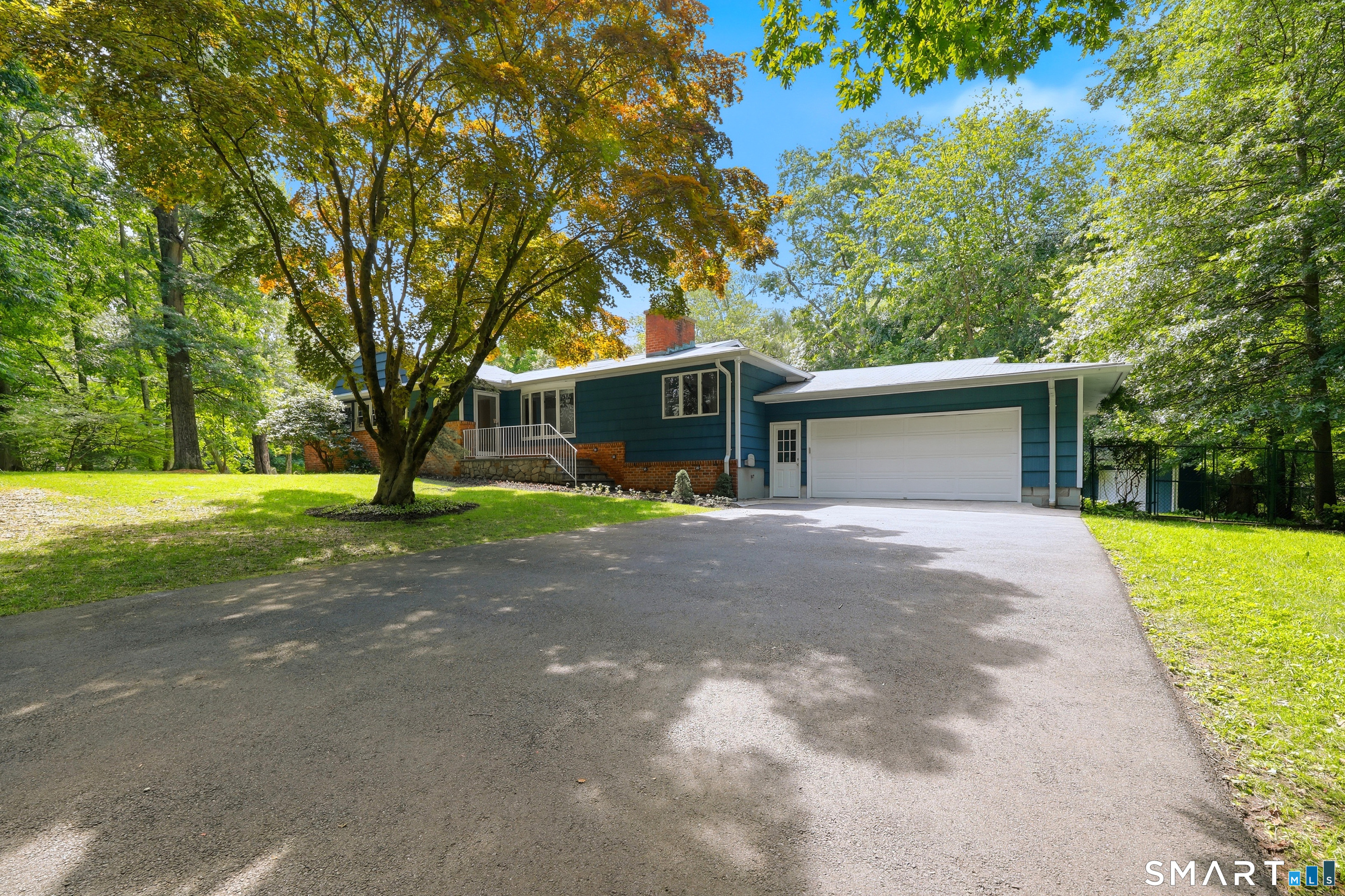 207 Barncroft Road, Stamford, Connecticut 06902