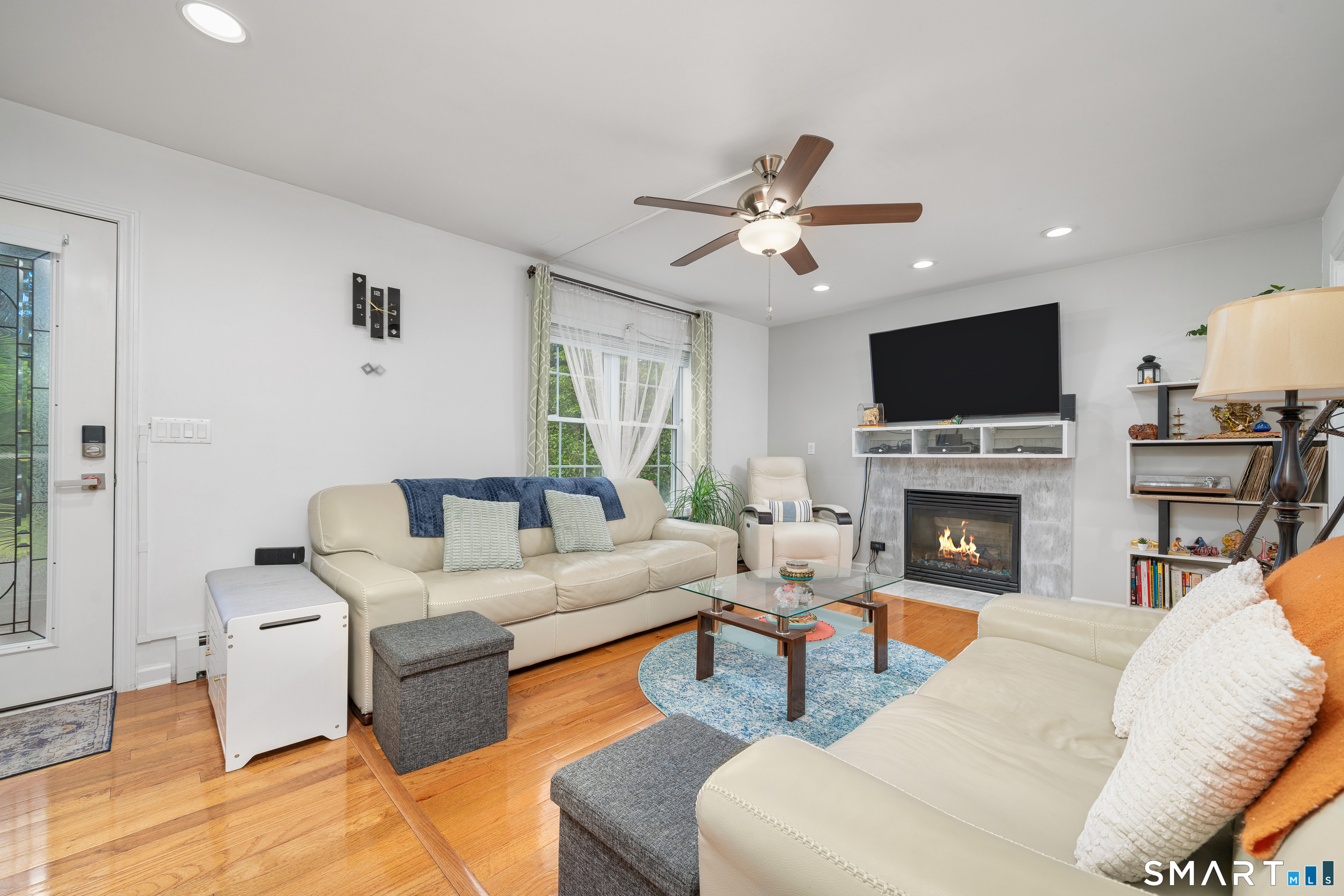 4th image of 14 Lincoln St, Farmington, CT 06085 | MLS# 24194122