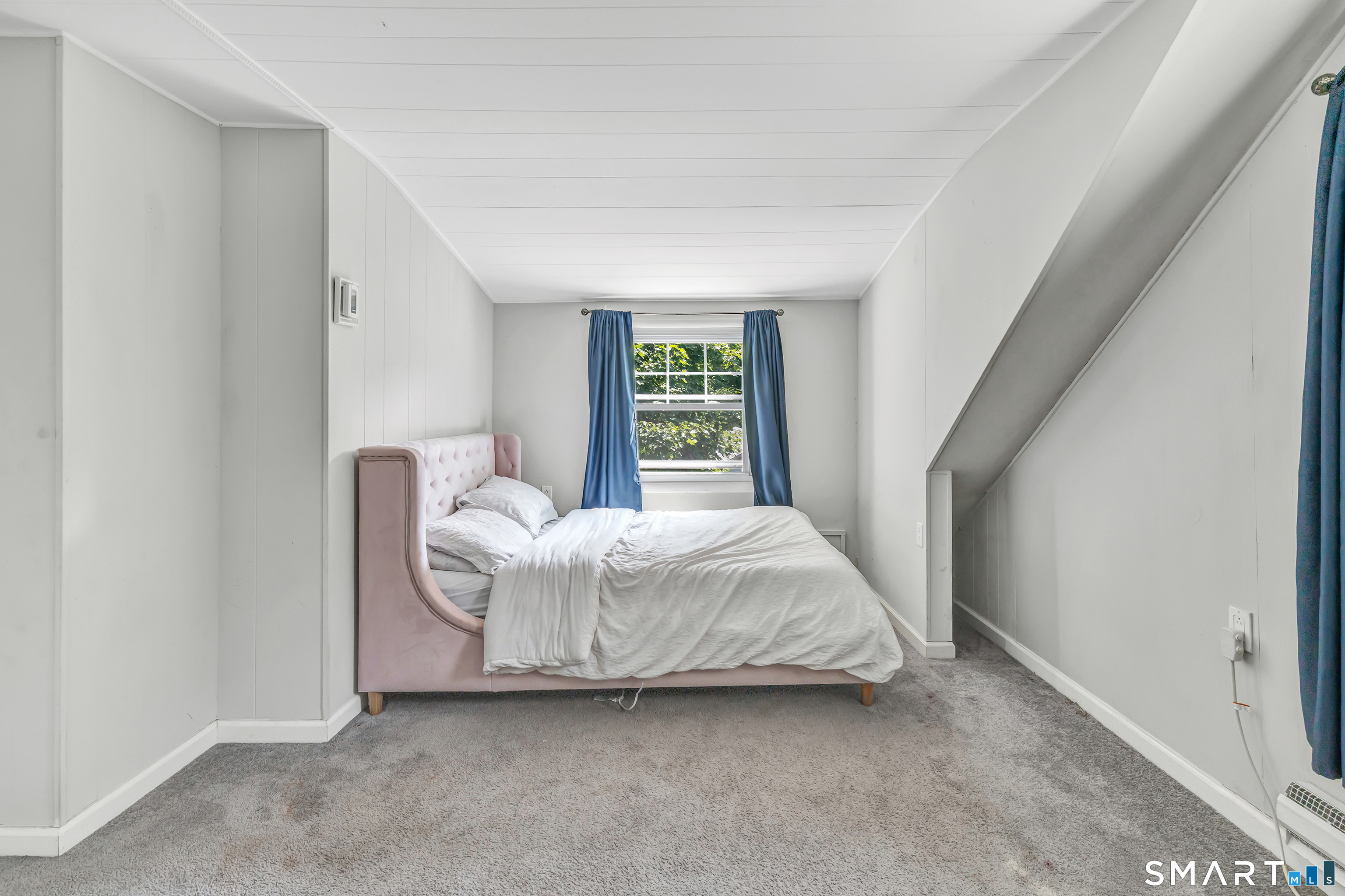 2082 Stratfield Road photo 20
