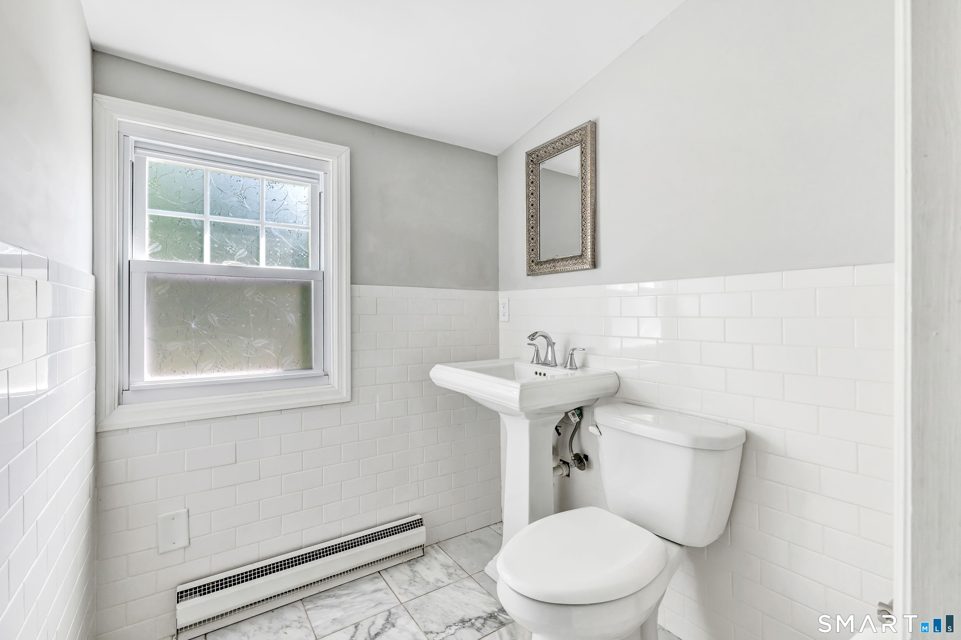2082 Stratfield Road photo 23