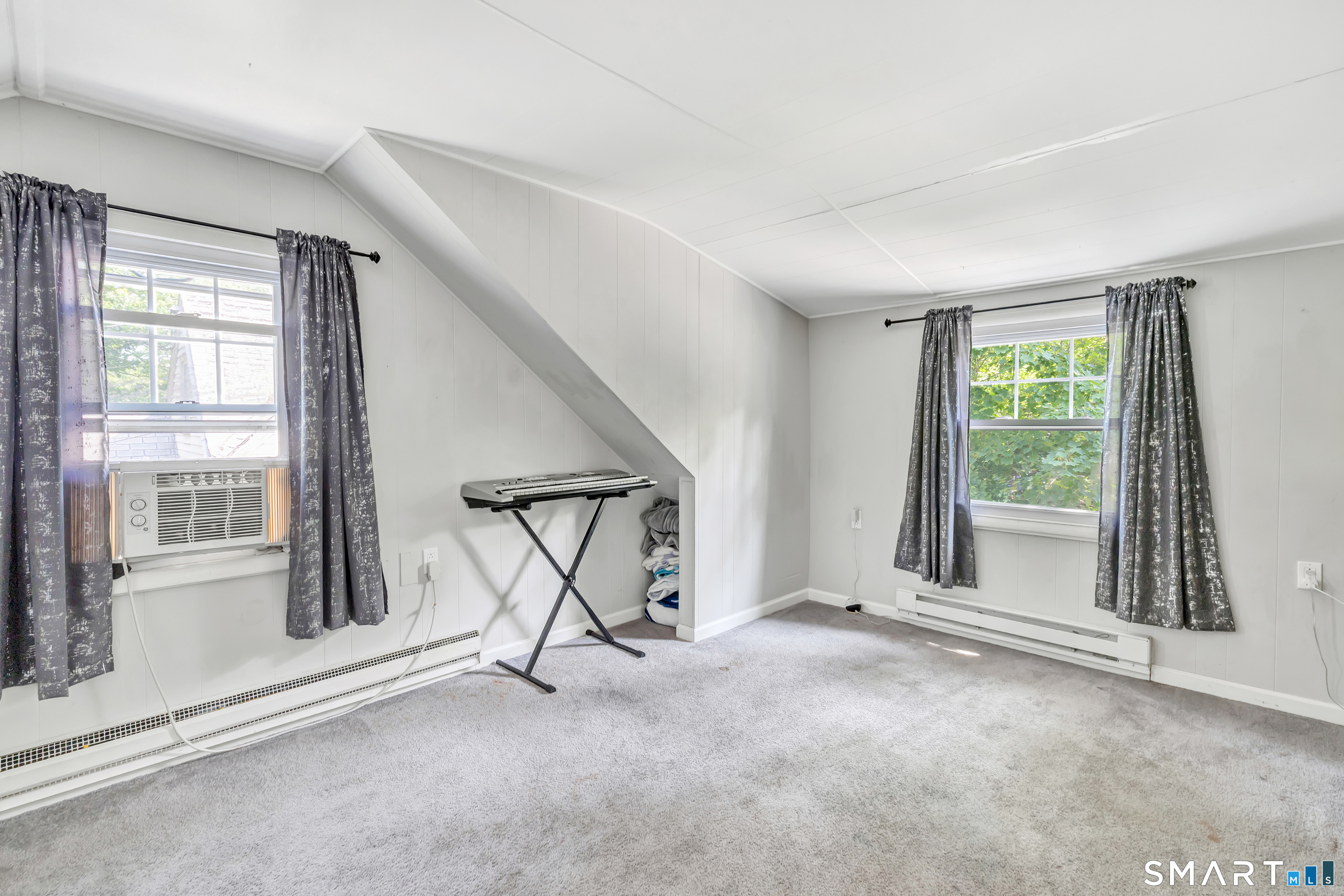 2082 Stratfield Road photo 25