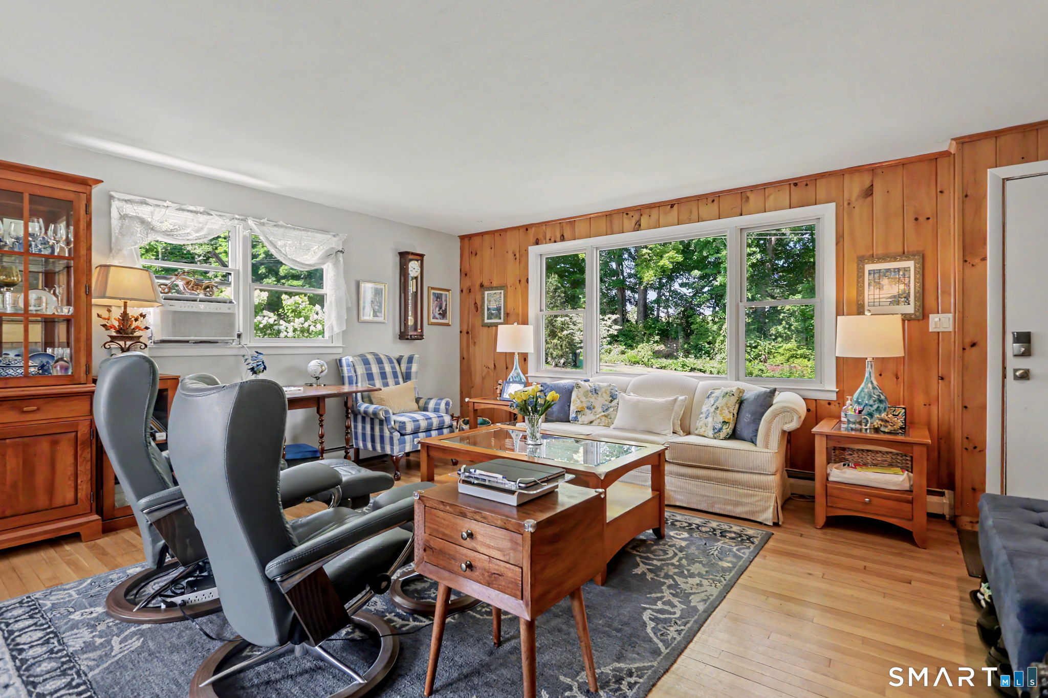 Homes for sale in Newtown, CT | 28 Juniper Rd, Newtown, CT 06470 | MLS# 24194137