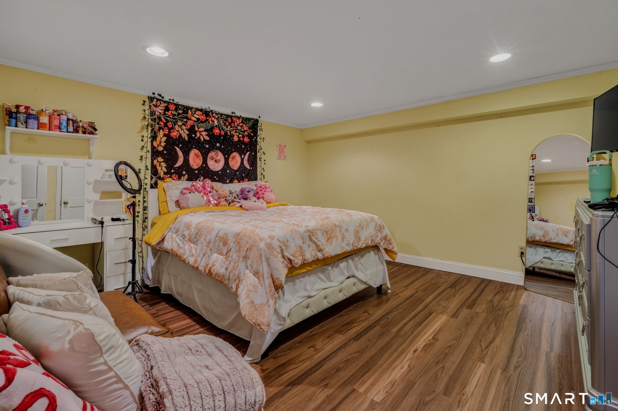 185 Lydale Place photo 21