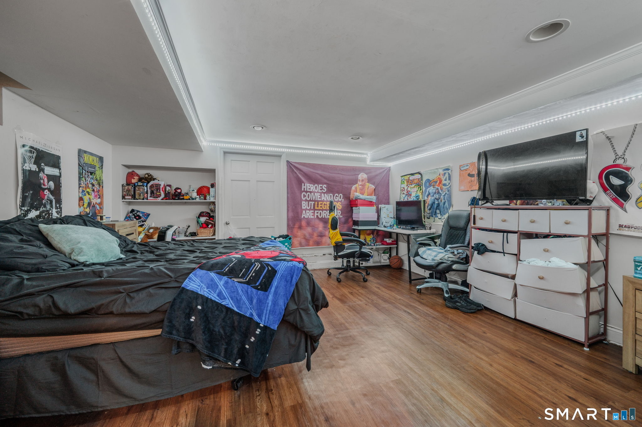 185 Lydale Place photo 22