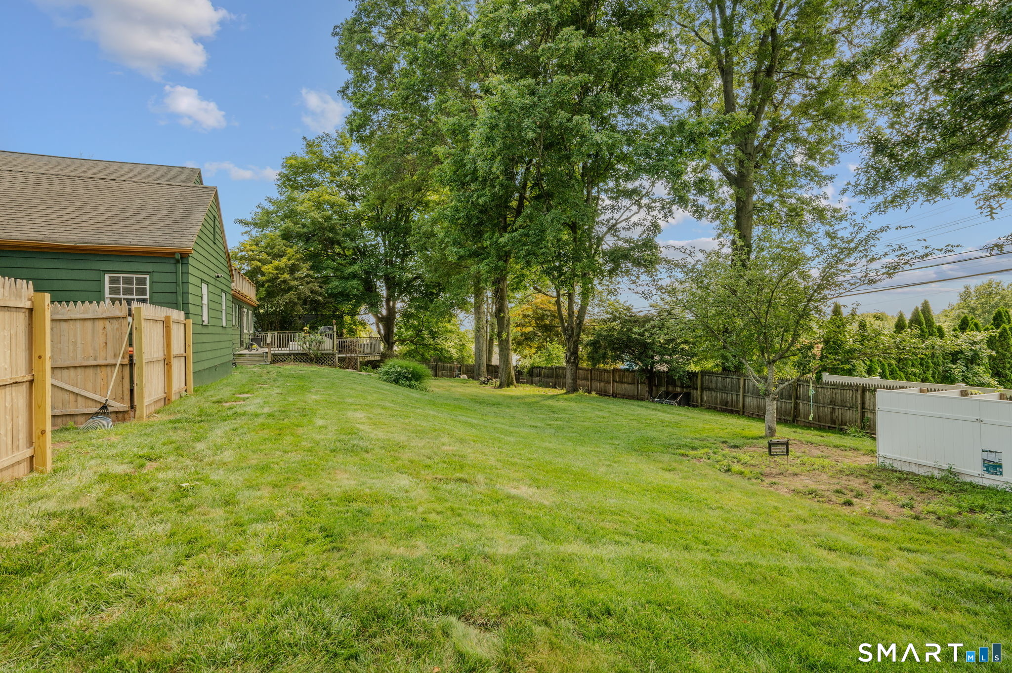 185 Lydale Place photo 28