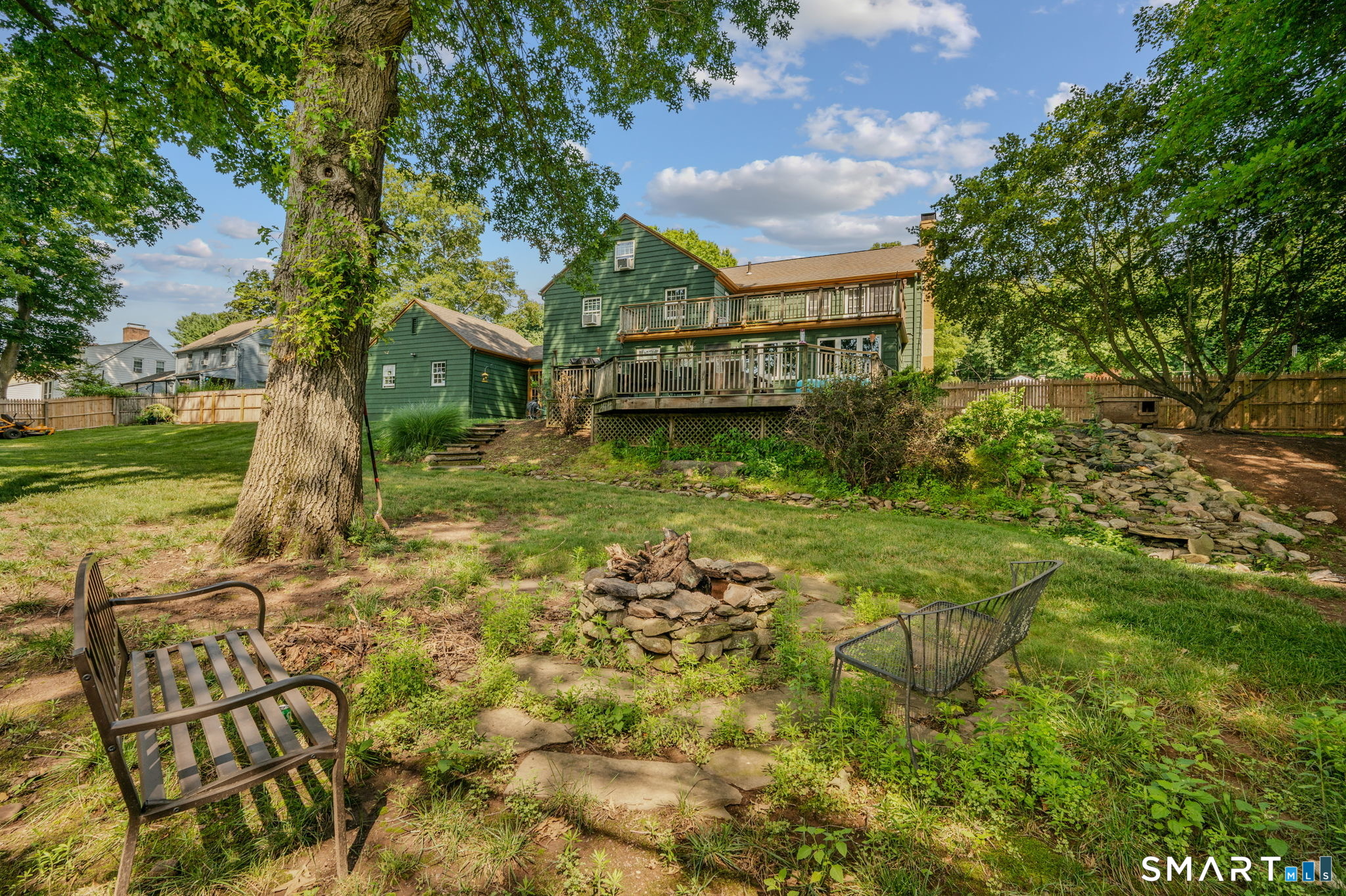 185 Lydale Place photo 30