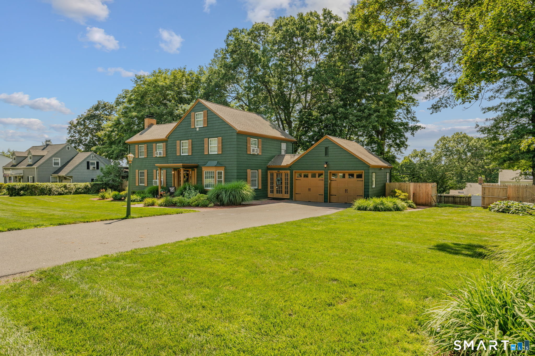 185 Lydale Place photo 33