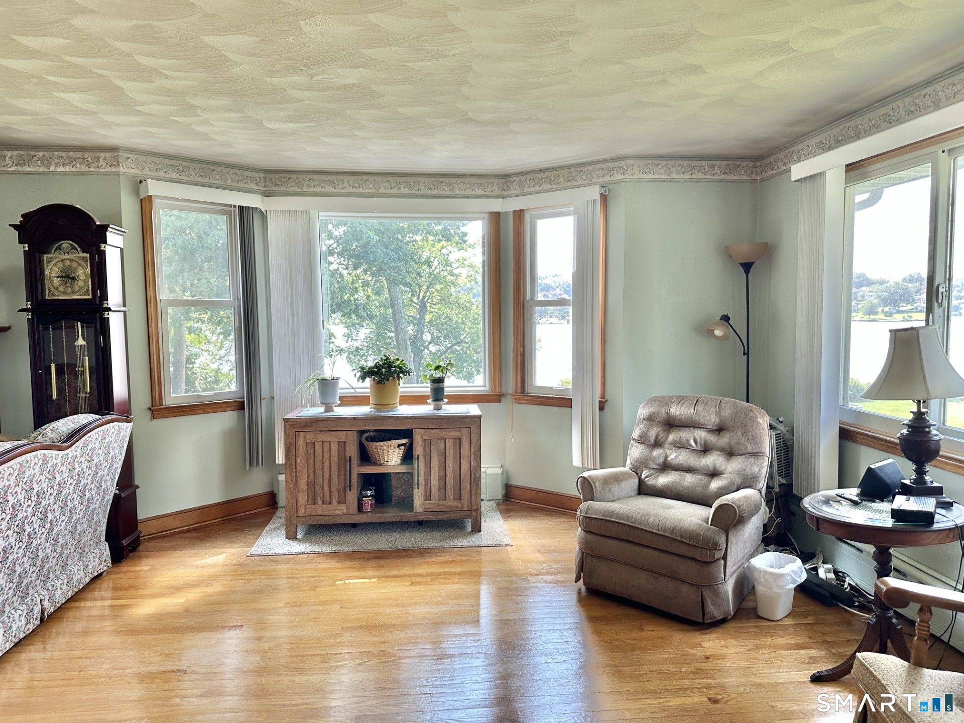 image of 586 Wolcott Rd, Bristol, CT 06010 | MLS# 24194067