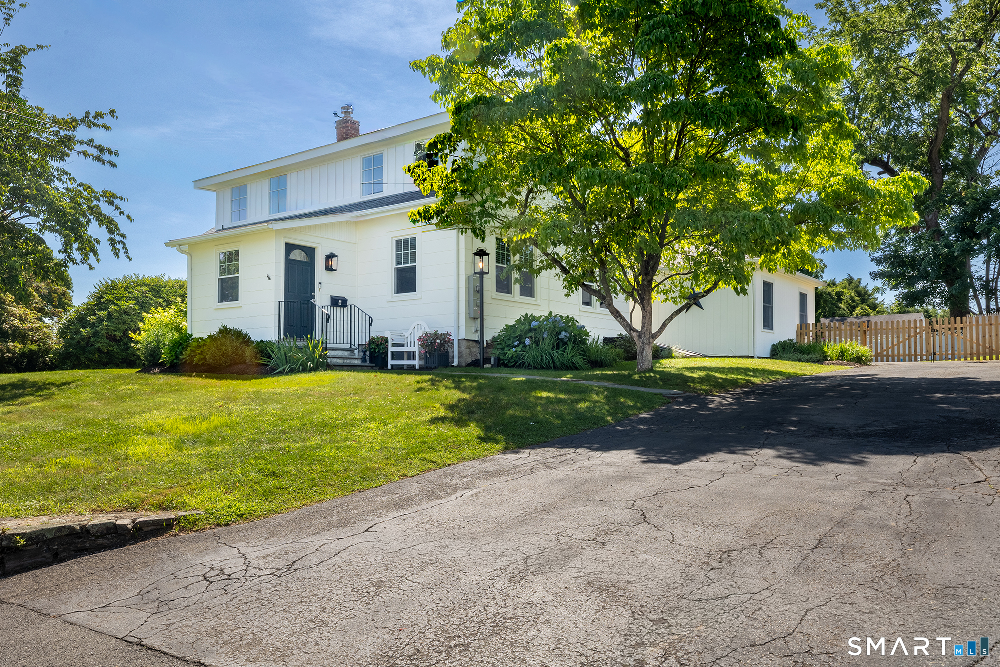 Homes for sale in Ridgefield, CT | 6 Hillsdale Ave, Ridgefield, CT 06877 | MLS# 24193828