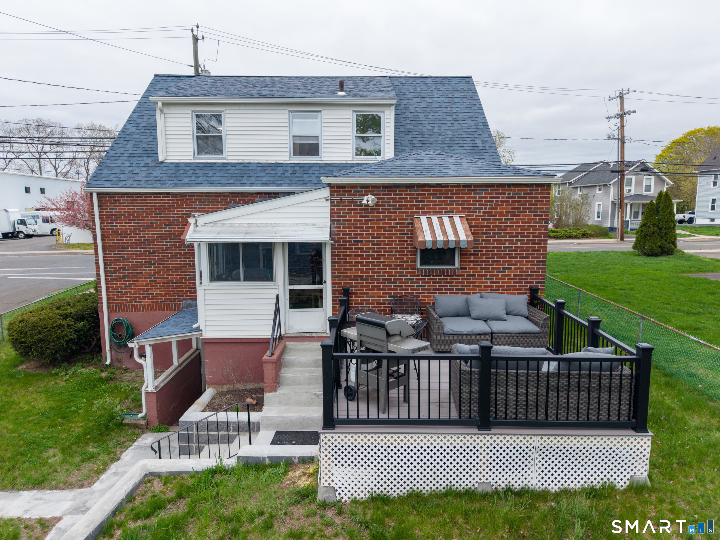 236 Hall Avenue photo 26