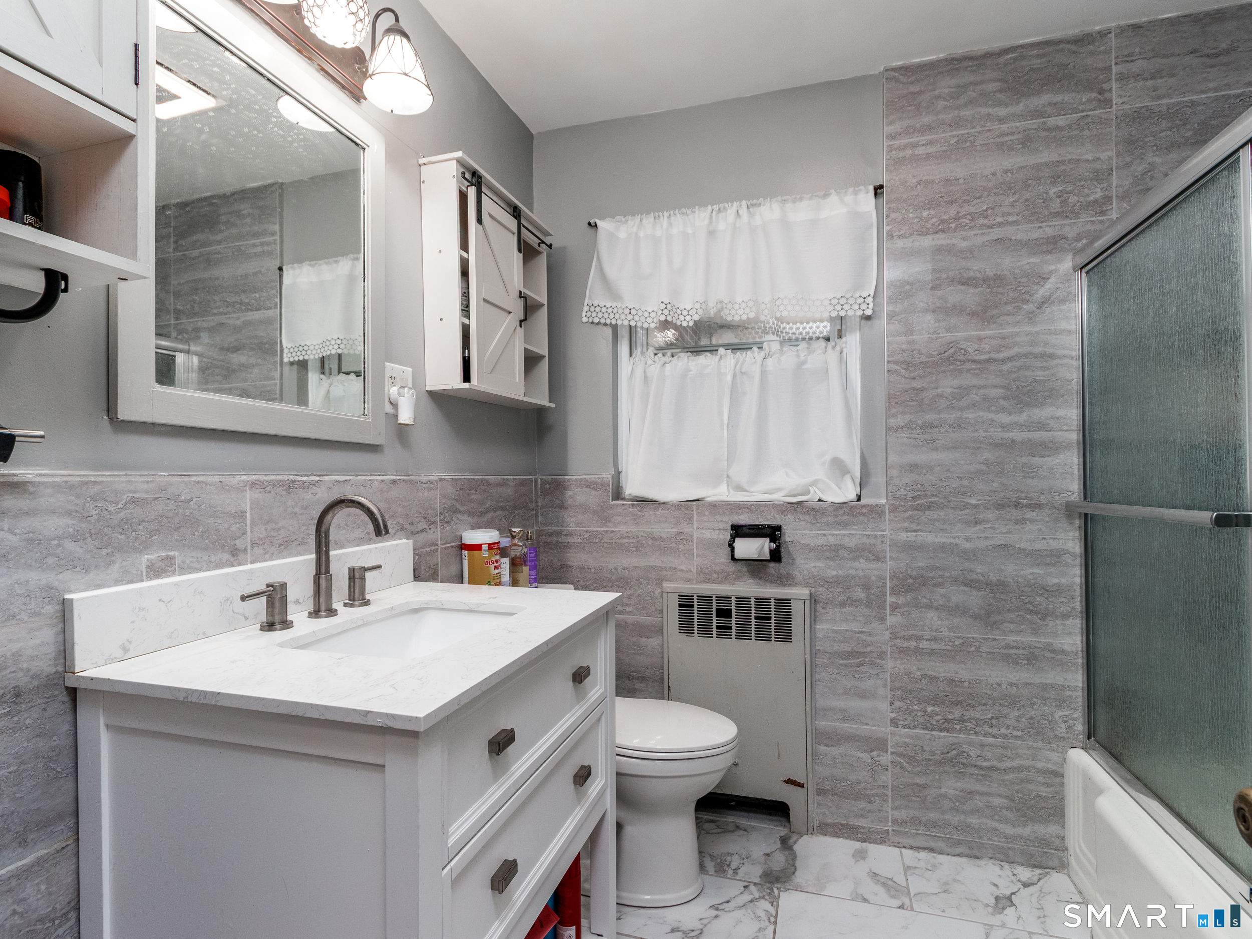 236 Hall Avenue photo 16