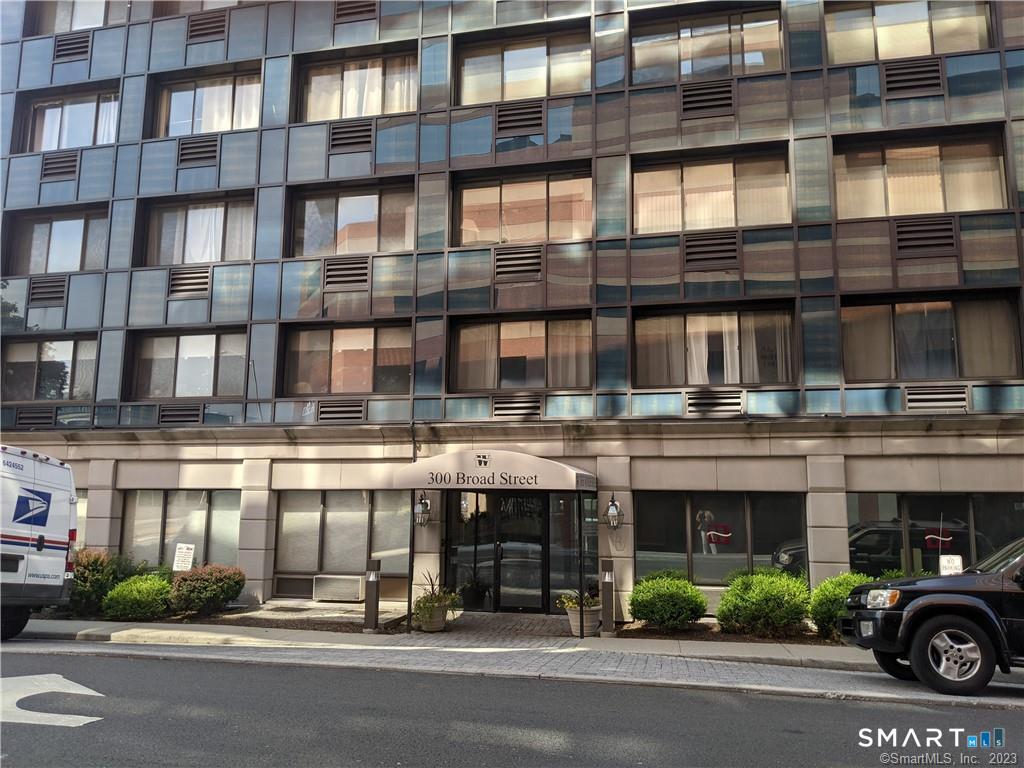 Homes for sale in Stamford, CT | 300 Broad St #303, Stamford, CT 06902 | MLS# 24193691