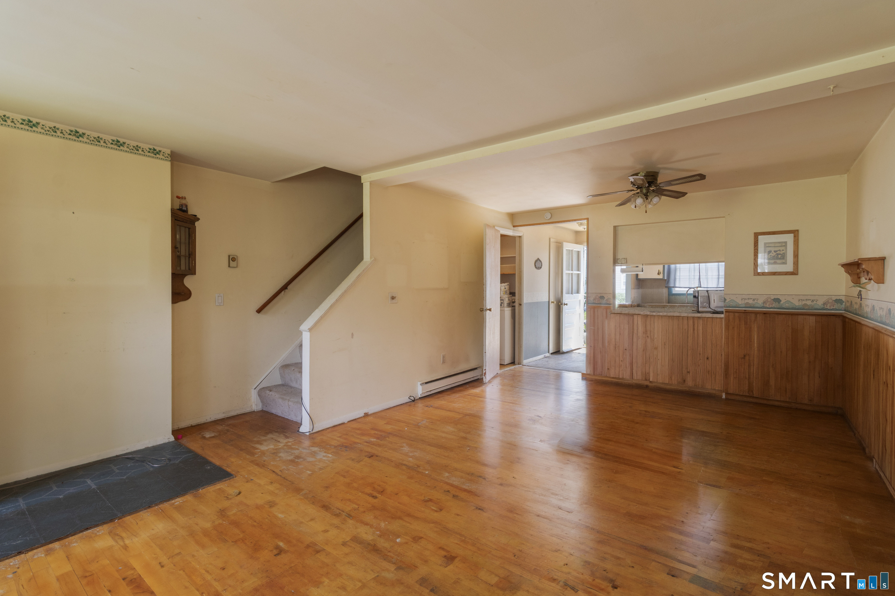 Homes for sale in Naugatuck, CT | 607 Millville Ave #7-4, Naugatuck, CT 06770 | MLS# 24193744