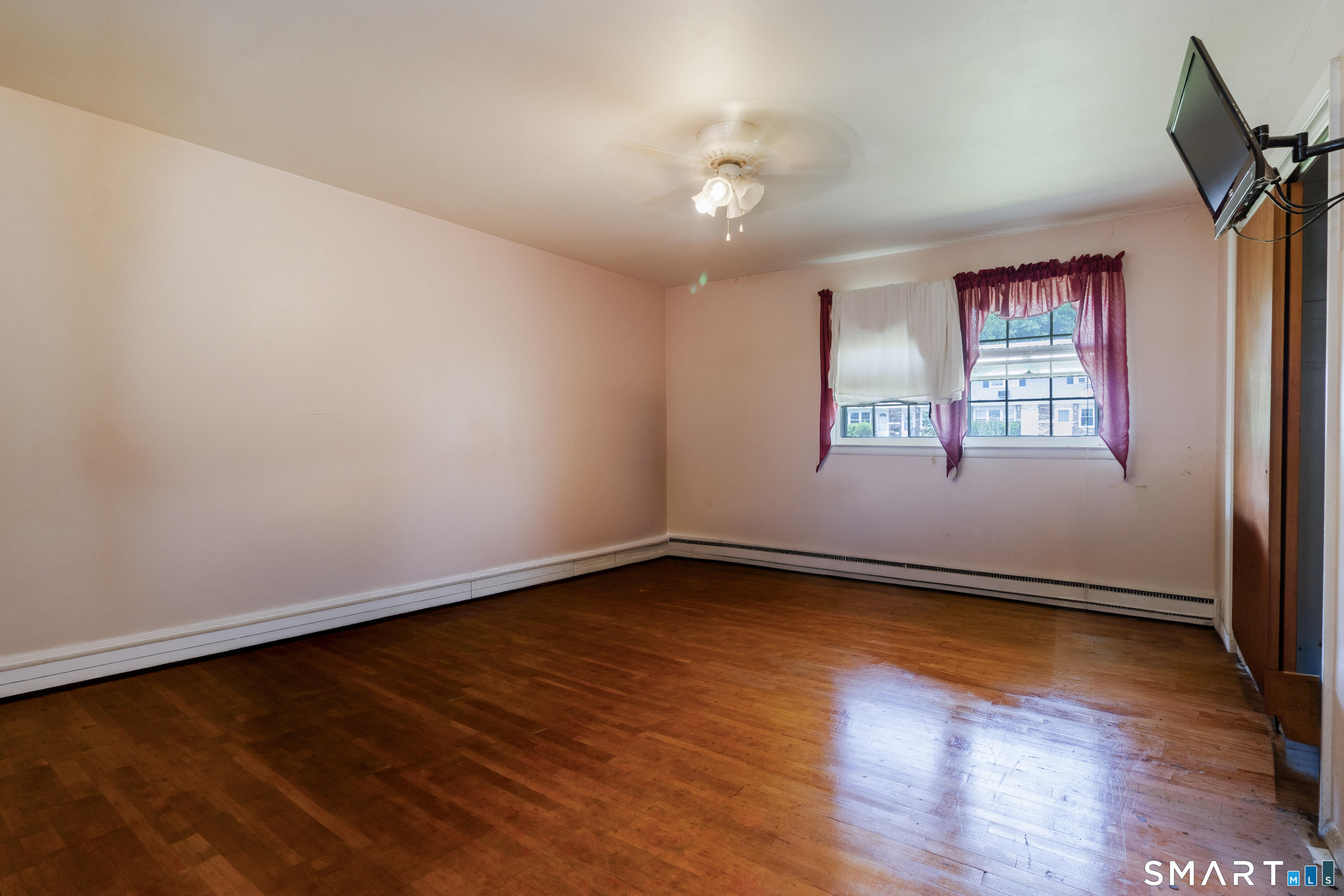 Homes for sale in Naugatuck, CT | 607 Millville Ave #7-4, Naugatuck, CT 06770 | MLS# 24193744