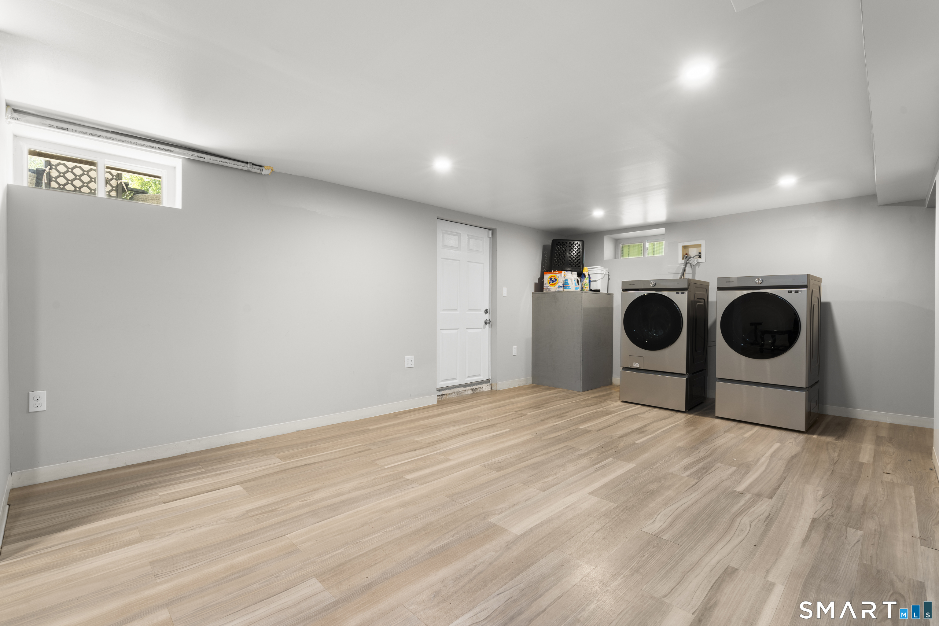 2065 Reservoir Avenue photo 25