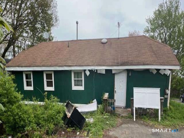 Homes for sale in Milford, CT | 45 Highview Ave, Milford, CT 06460 | MLS# 24194330