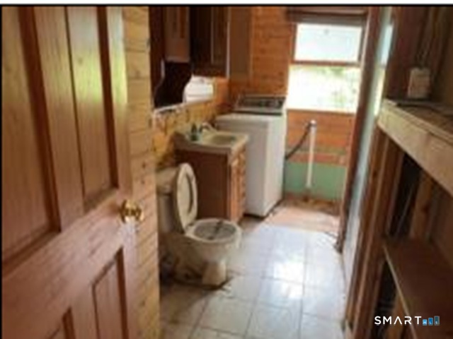 Homes for sale in Milford, CT | 45 Highview Ave, Milford, CT 06460 | MLS# 24194330